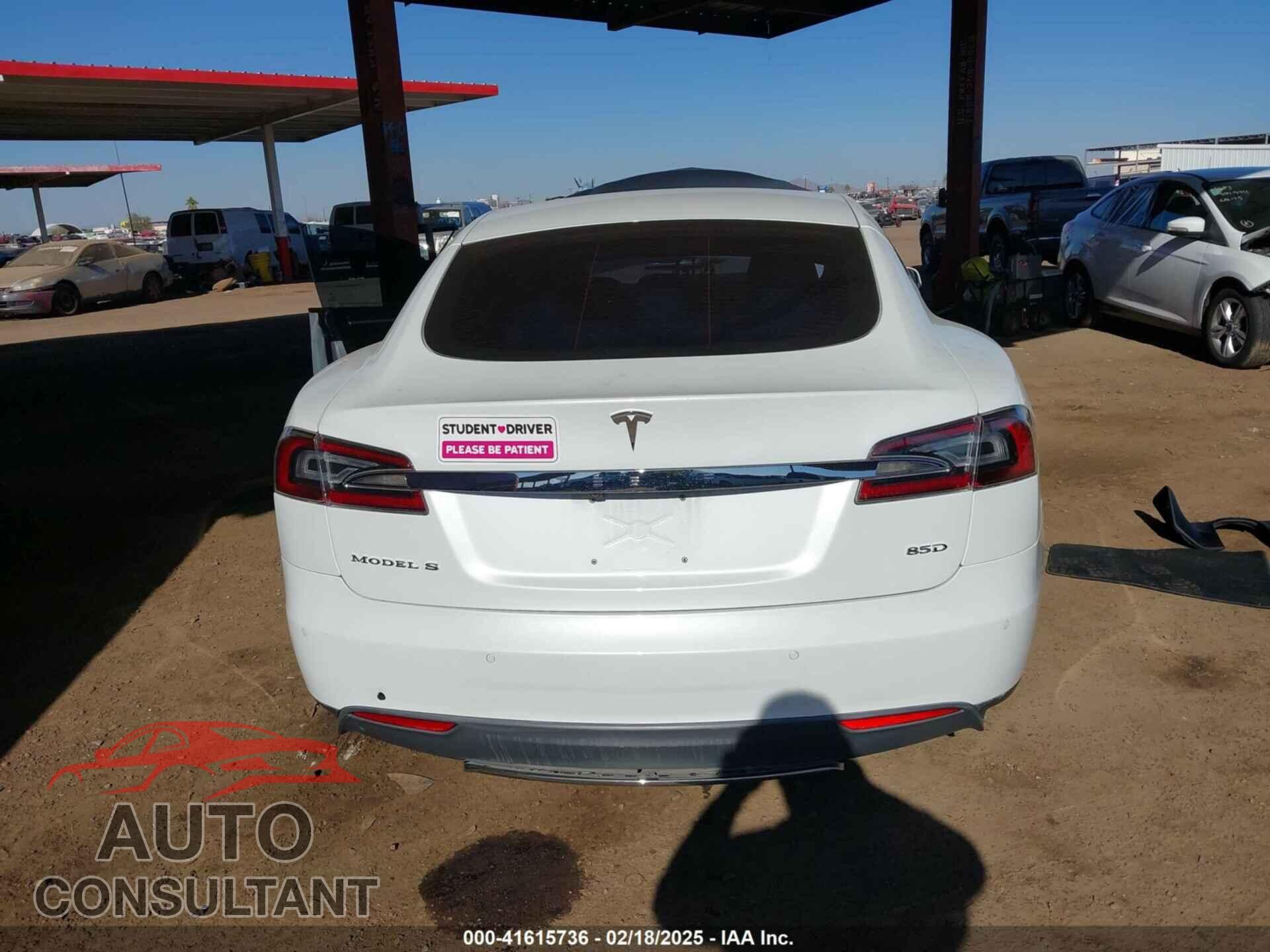 TESLA MODEL S 2015 - 5YJSA1H27FF097242