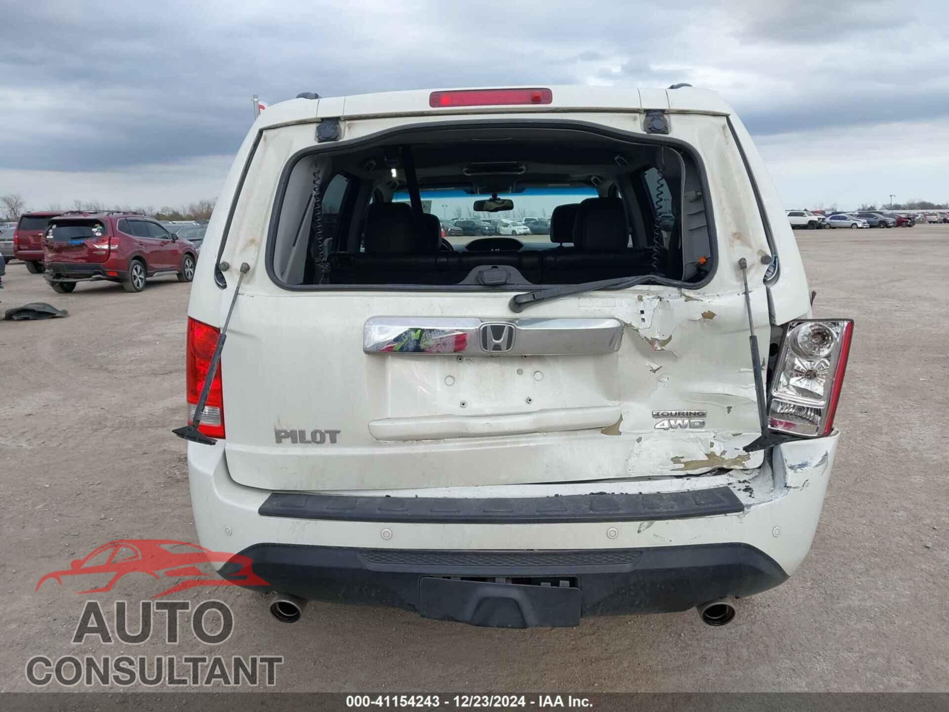 HONDA PILOT 2015 - 5FNYF4H91FB014110