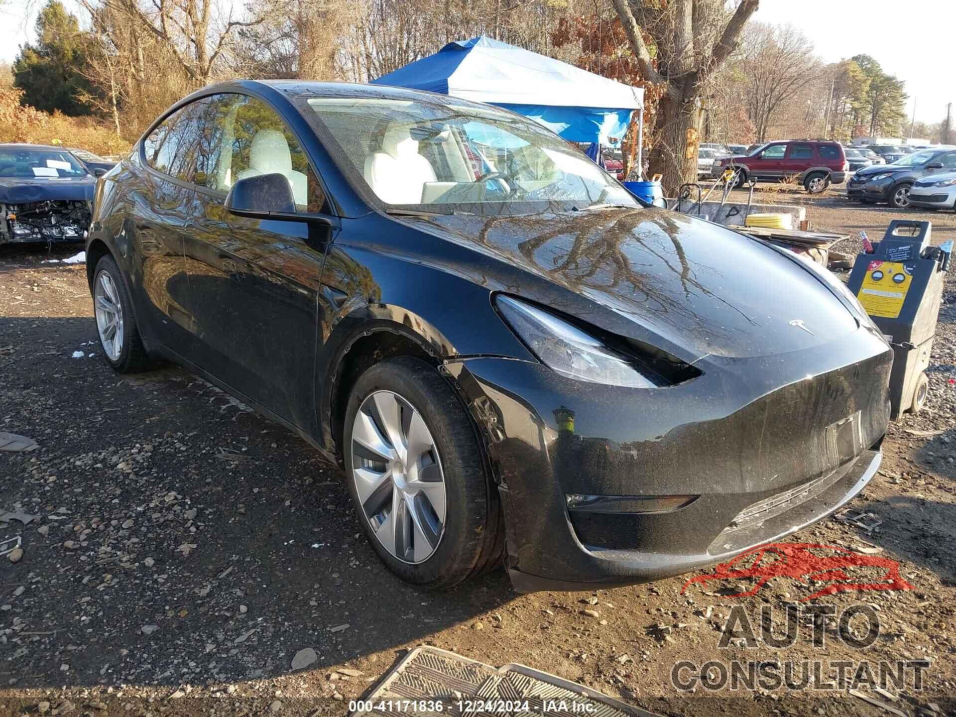 TESLA MODEL Y 2023 - 7SAYGDEE0PA180294