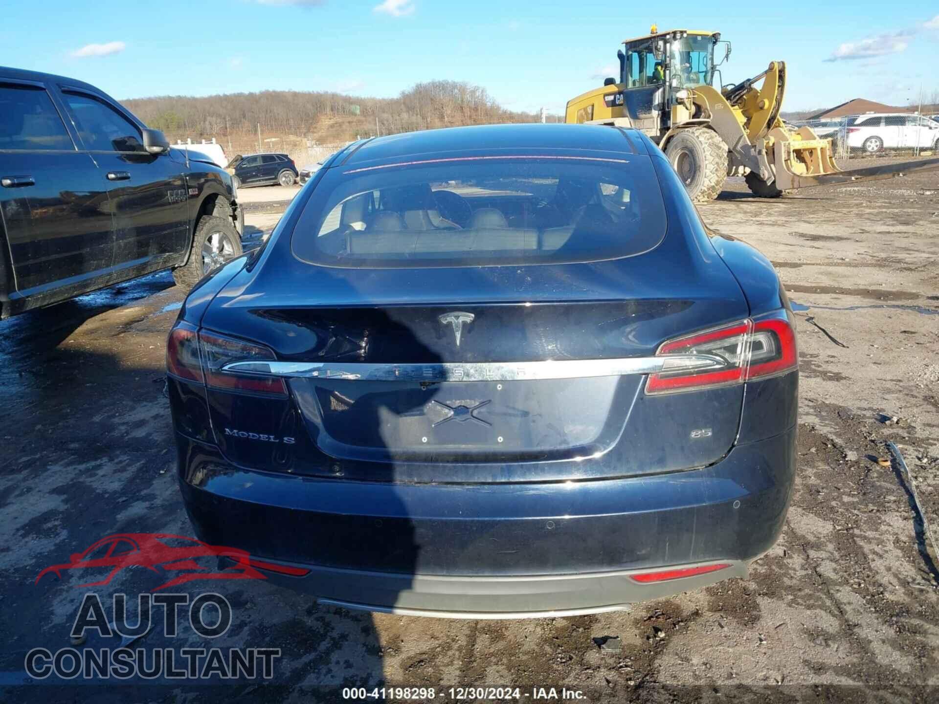 TESLA MODEL S 2014 - 5YJSA1H13EFP43009