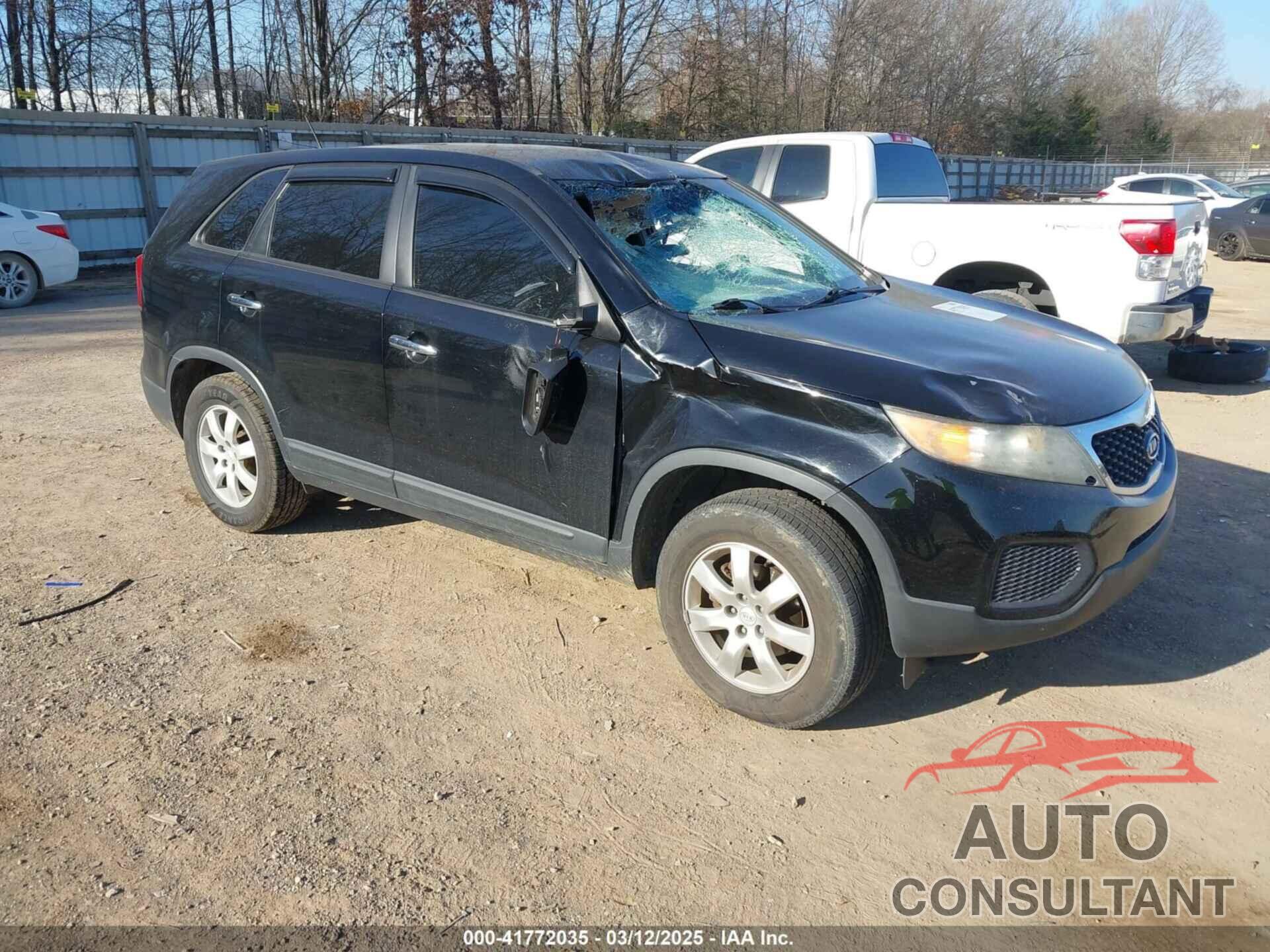 KIA SORENTO 2011 - 5XYKT3A10BG171224