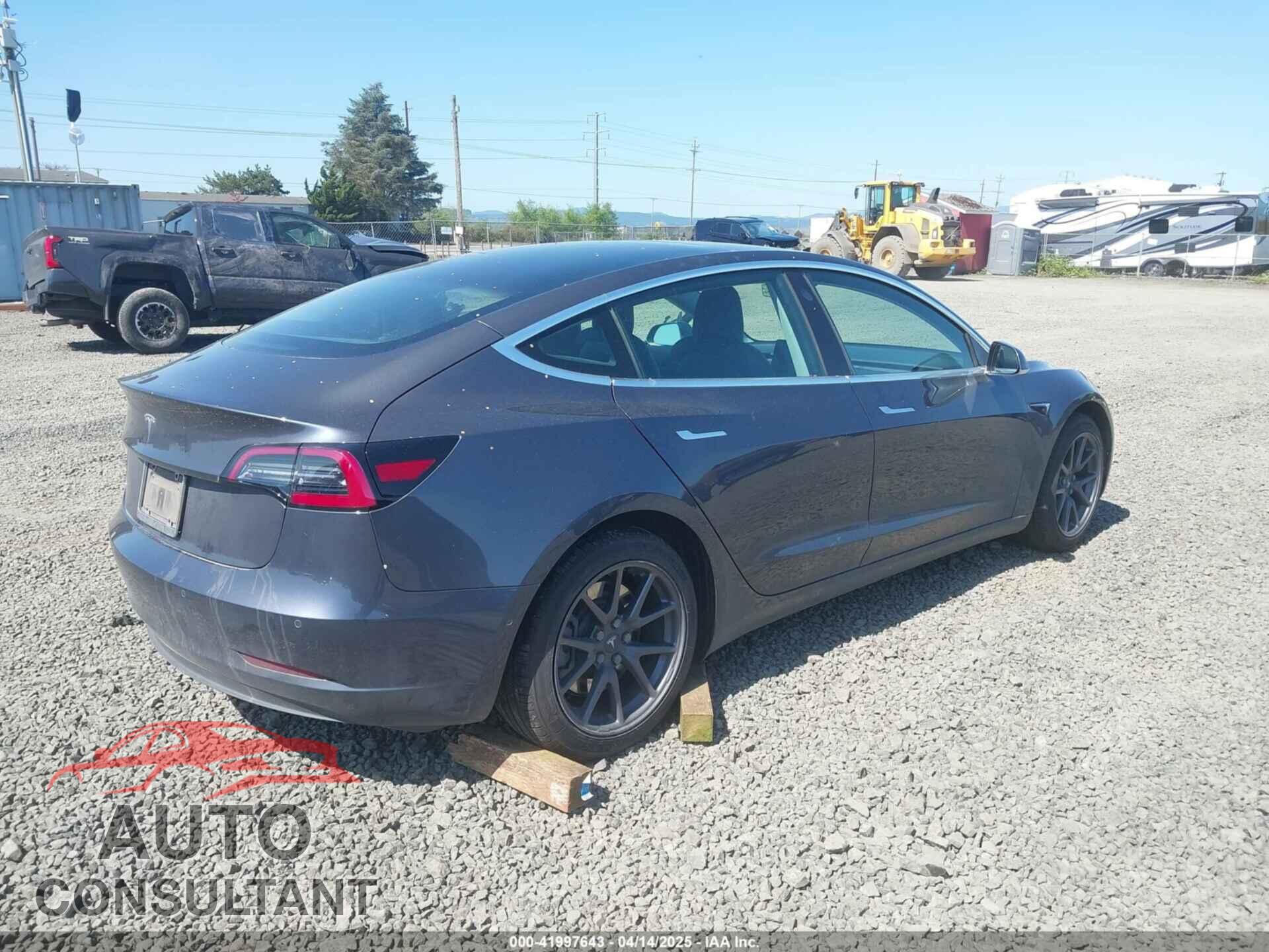 TESLA MODEL 3 2019 - 5YJ3E1EA0KF411103