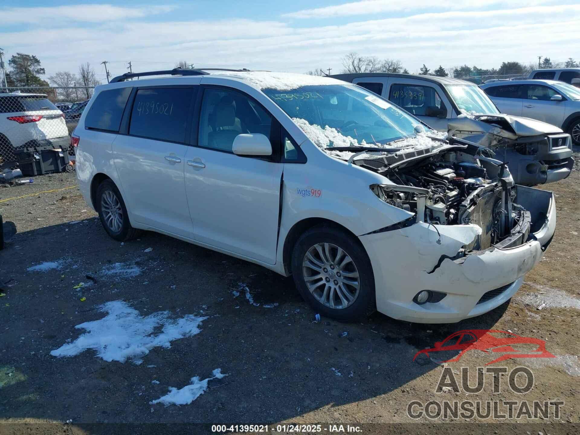 TOYOTA SIENNA 2015 - 5TDYK3DC5FS603745