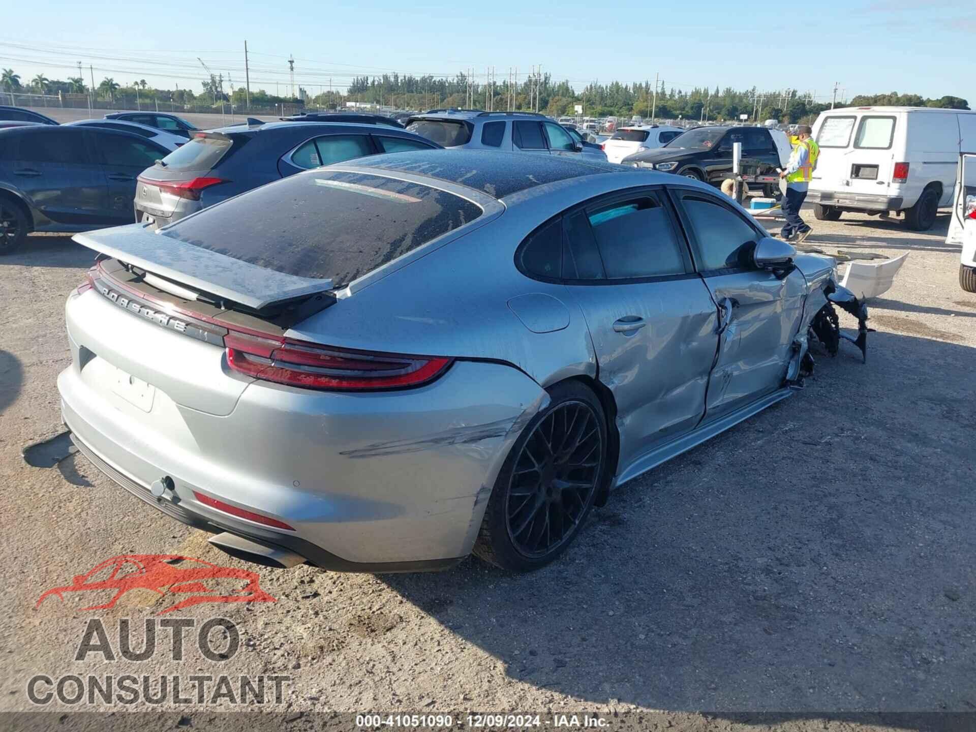 PORSCHE PANAMERA 2019 - WP0AA2A70KL100349