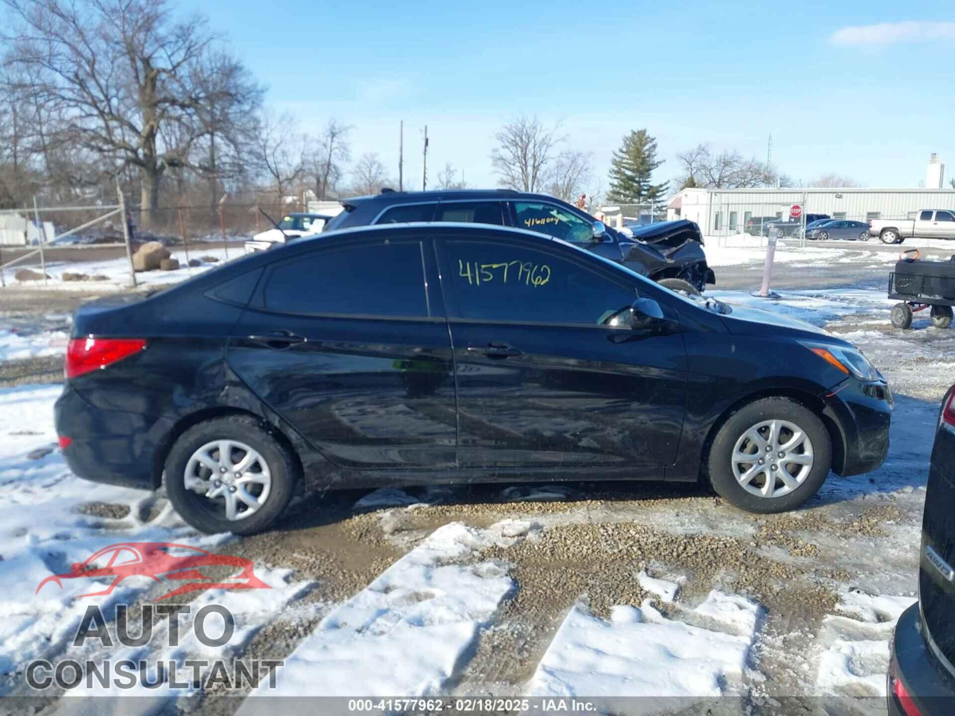 HYUNDAI ACCENT 2013 - KMHCT4AE2DU443587