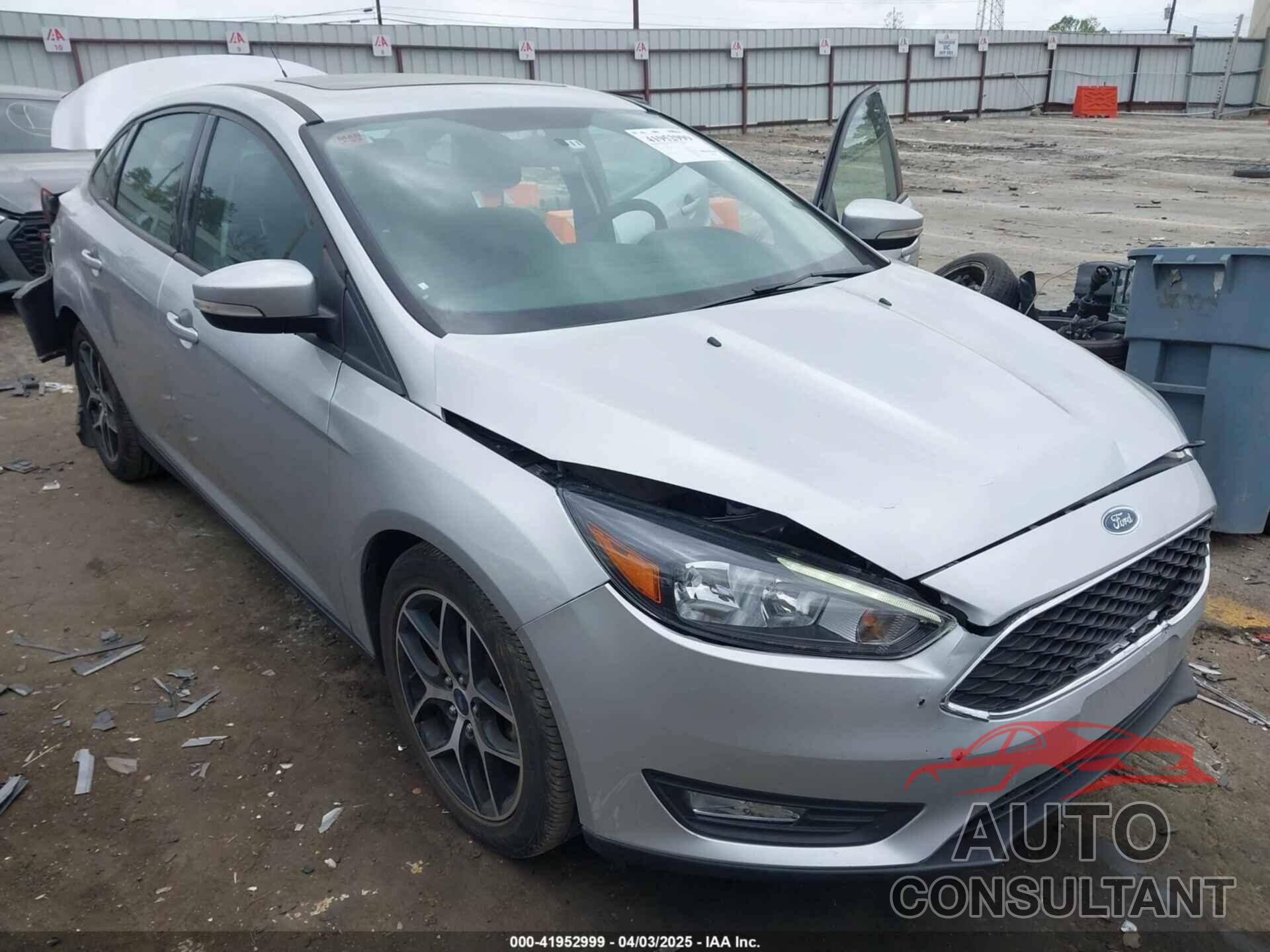 FORD FOCUS 2018 - 1FADP3H22JL307888