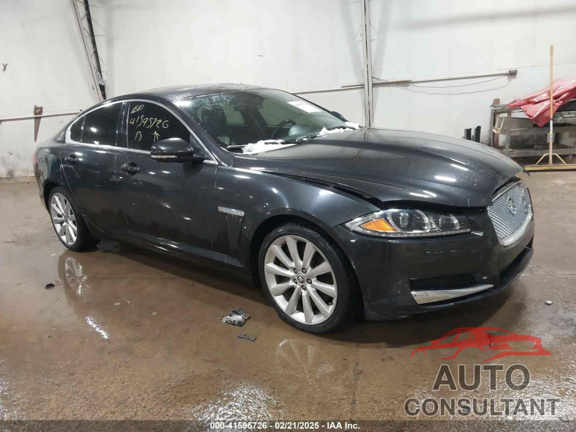 JAGUAR XF 2013 - SAJWJ0EF3D8S90652