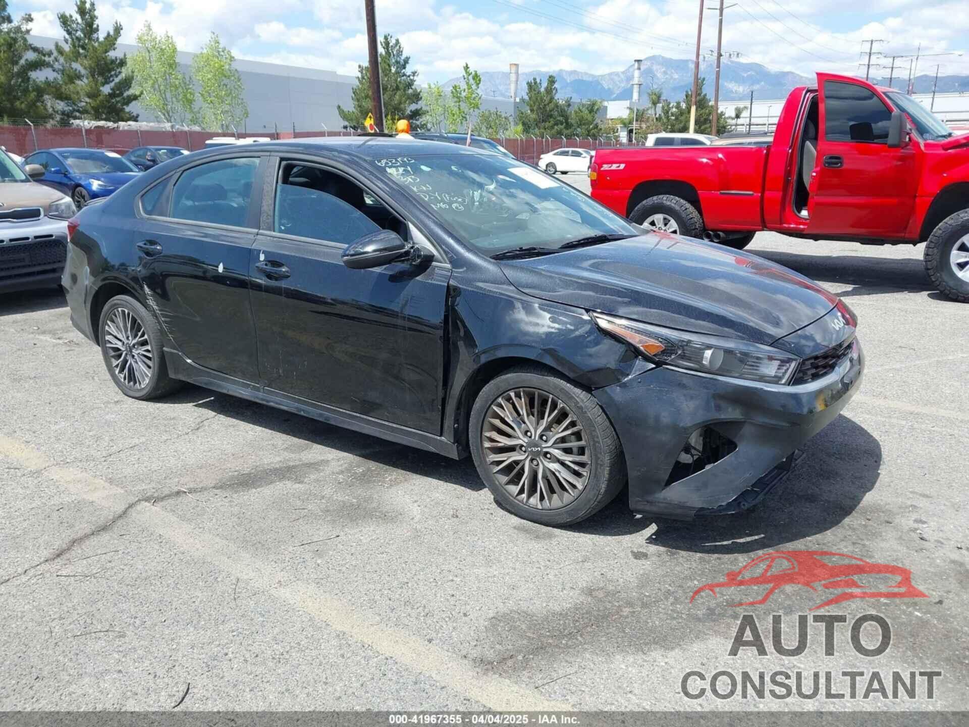 KIA FORTE 2023 - 3KPF54AD4PE653193