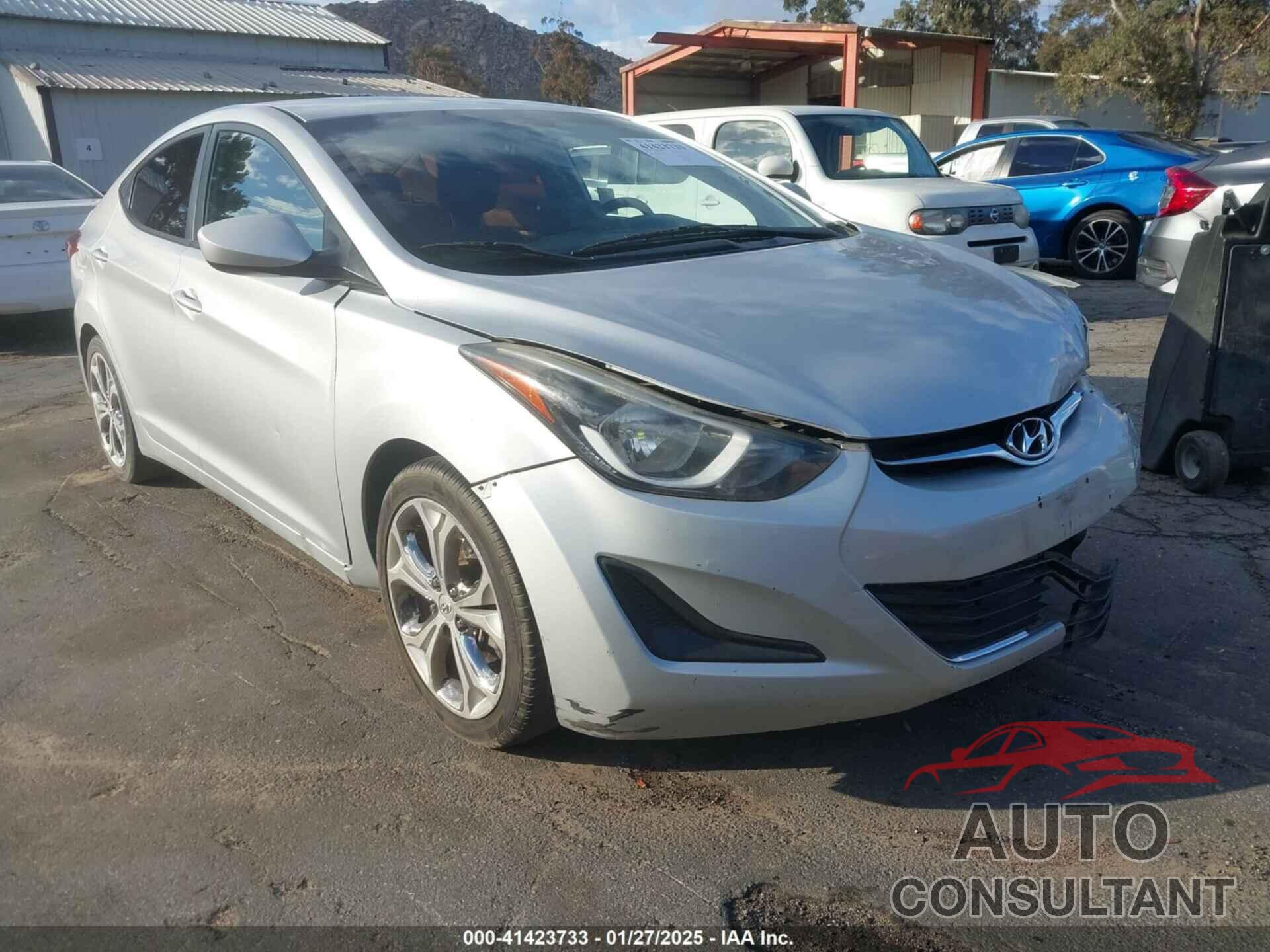 HYUNDAI ELANTRA 2016 - 5NPDH4AE3GH708557