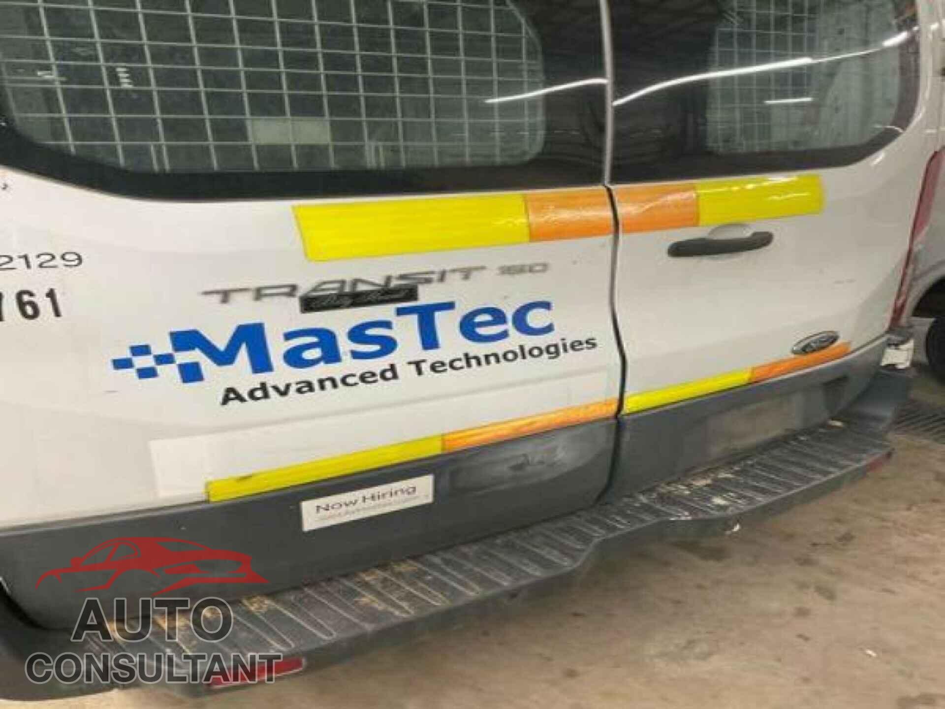 FORD TRANSIT 2015 - 1FTNE1YM4FKB00989