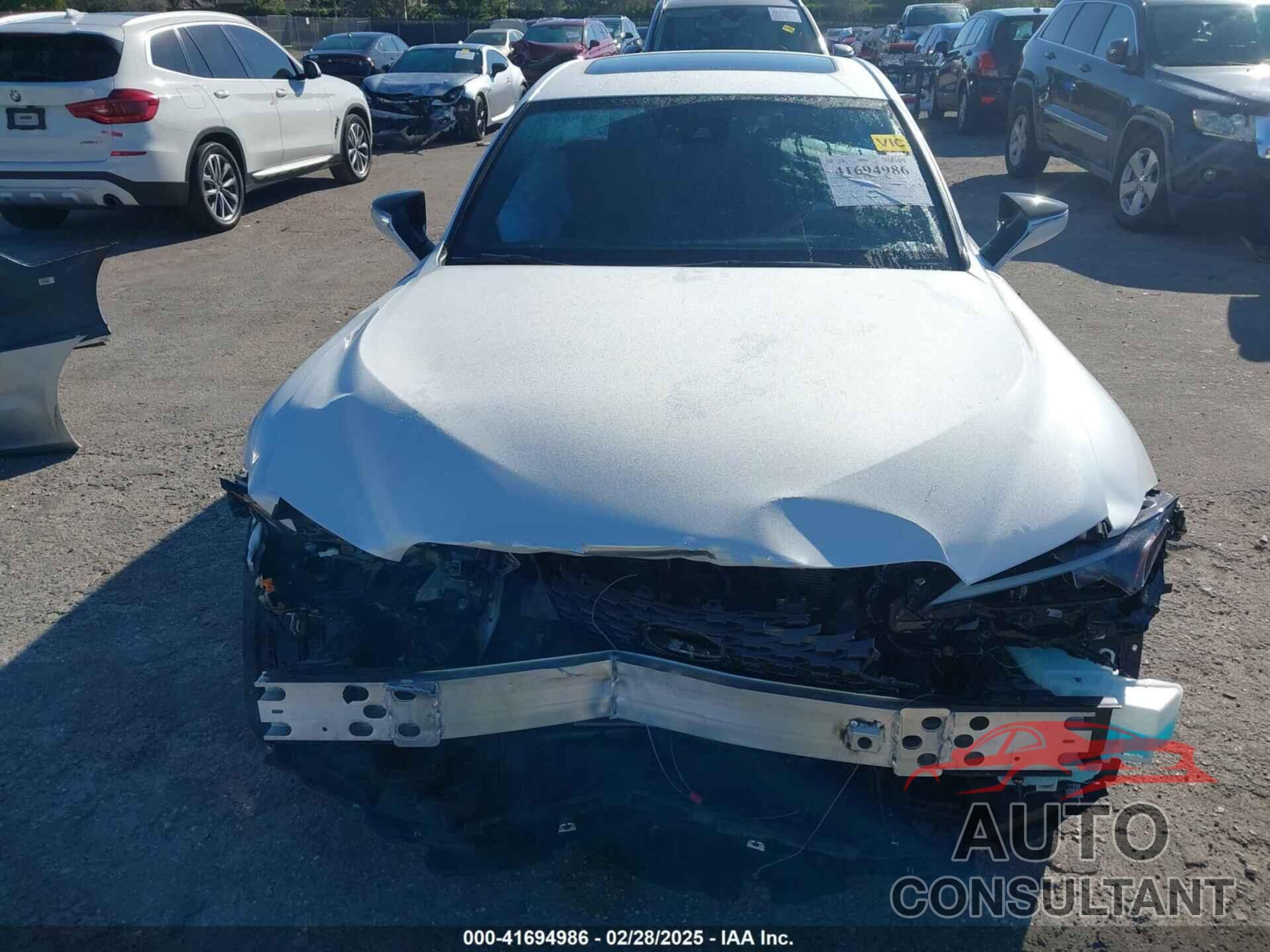 LEXUS IS 300 2024 - JTHCA1D23R5133037