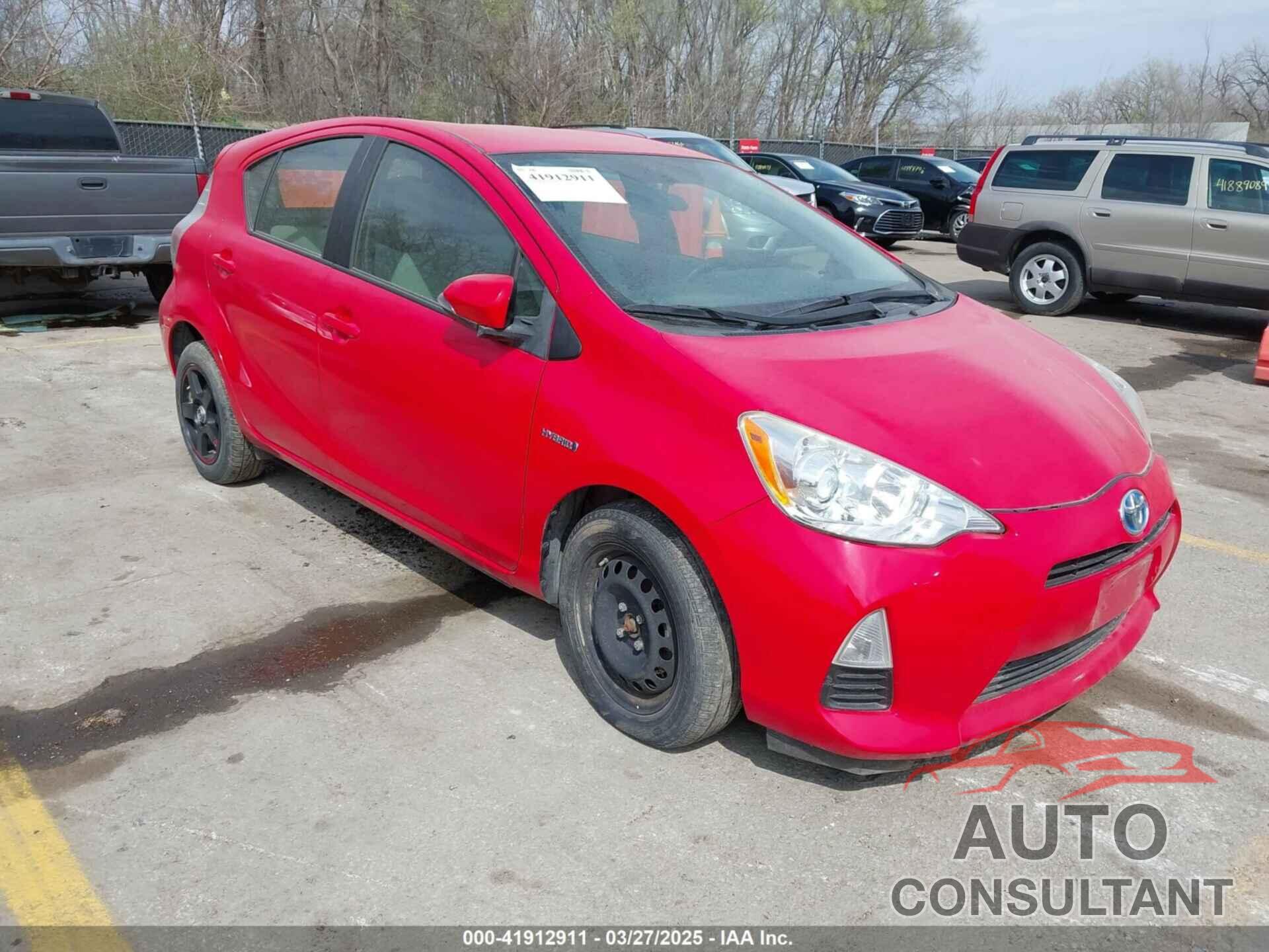 TOYOTA PRIUS C 2014 - JTDKDTB35E1563097