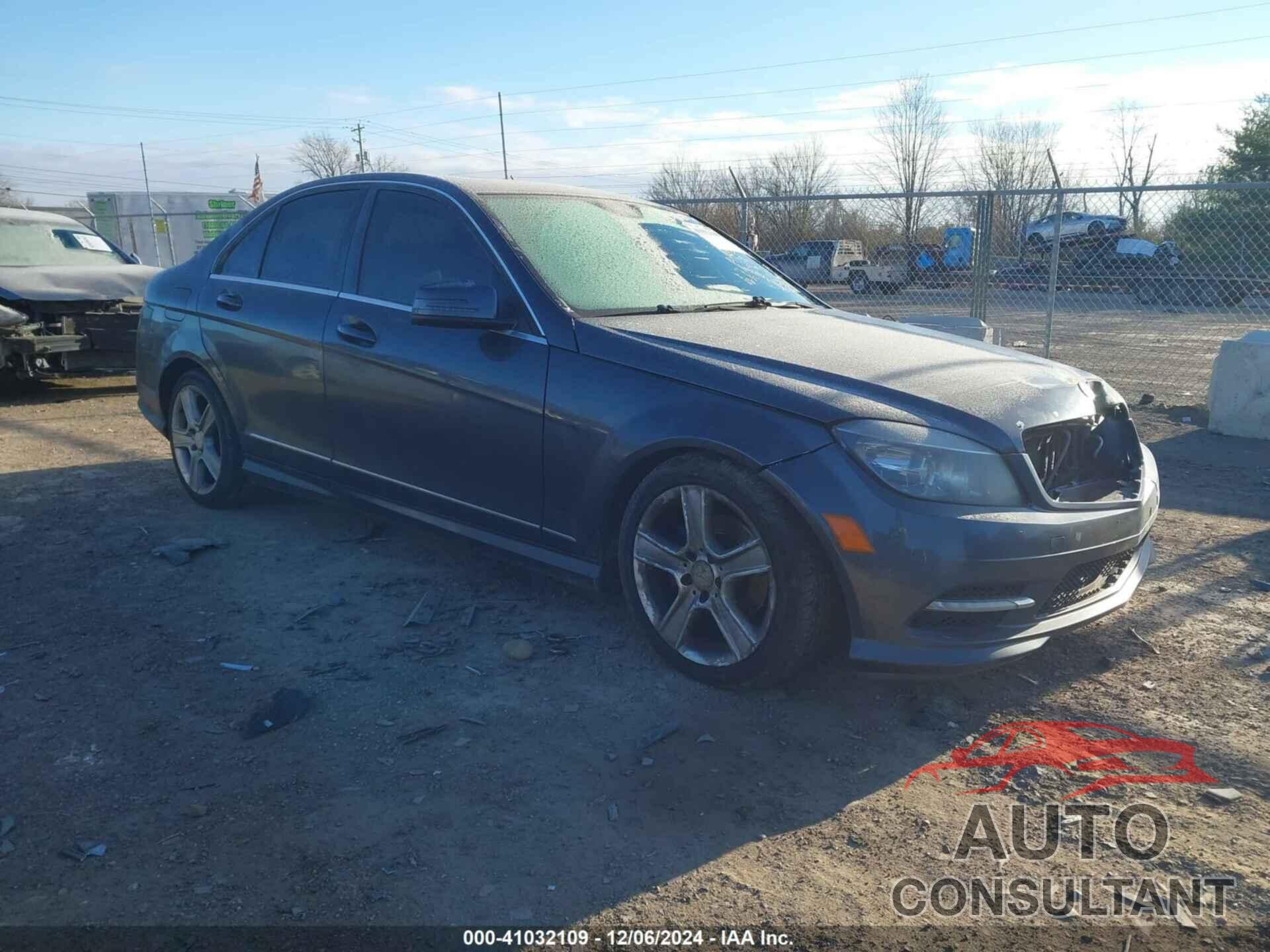 MERCEDES-BENZ C 300 2011 - WDDGF8BB0BF648065