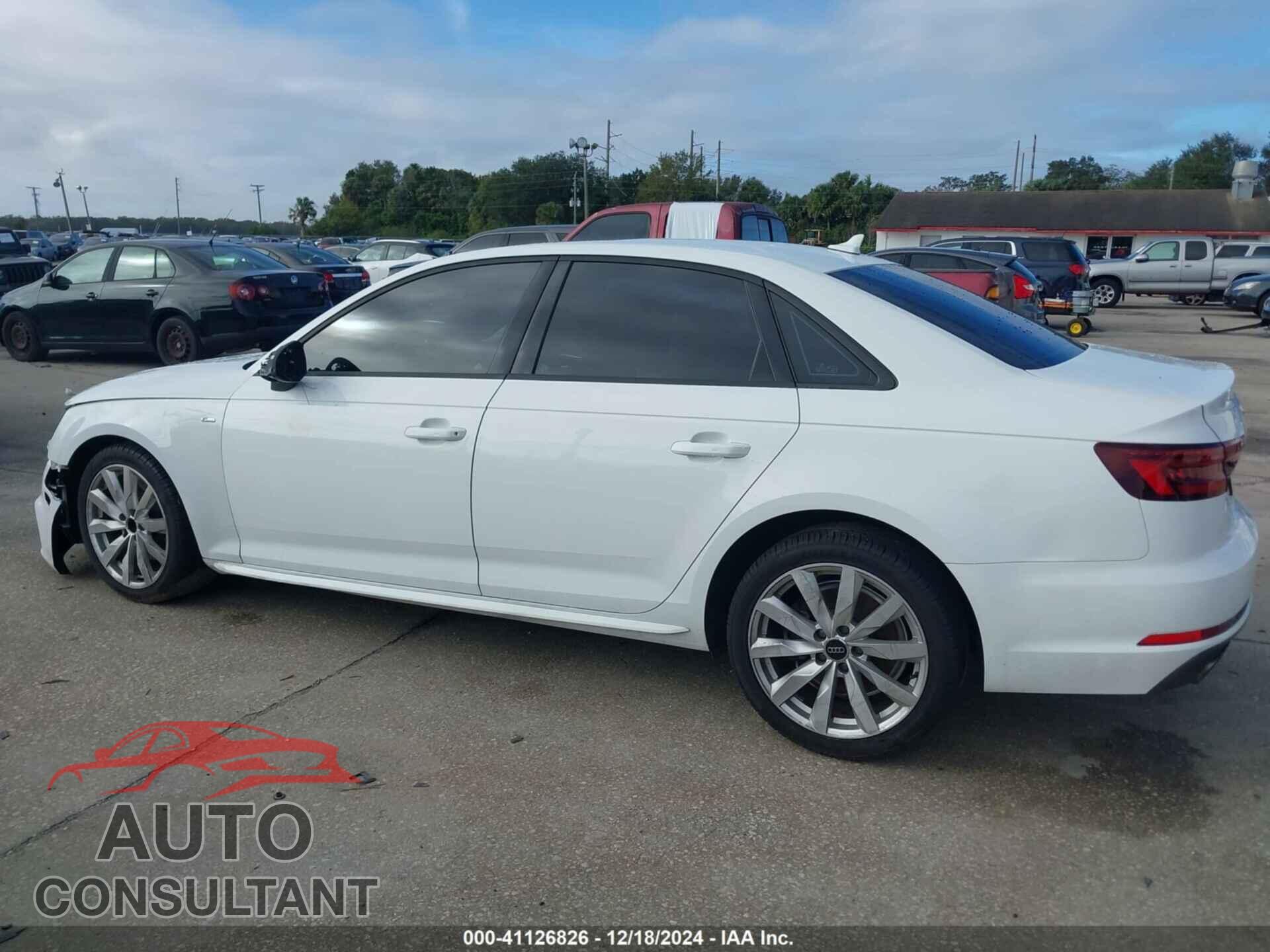 AUDI A4 2018 - WAUKMAF40JA211141