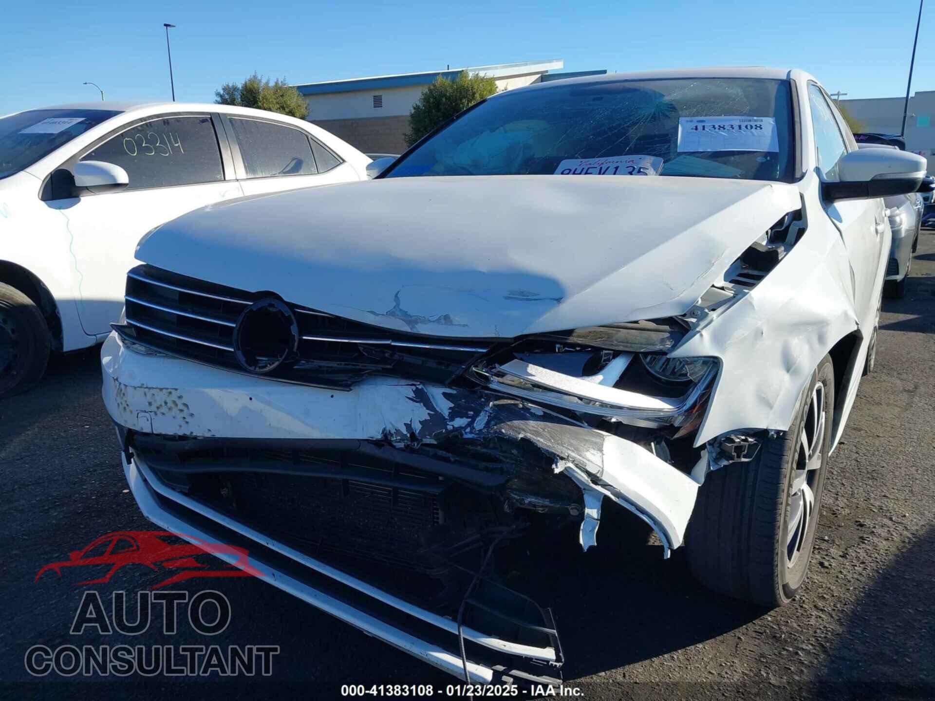 VOLKSWAGEN JETTA 2017 - 3VWDB7AJ4HM308743