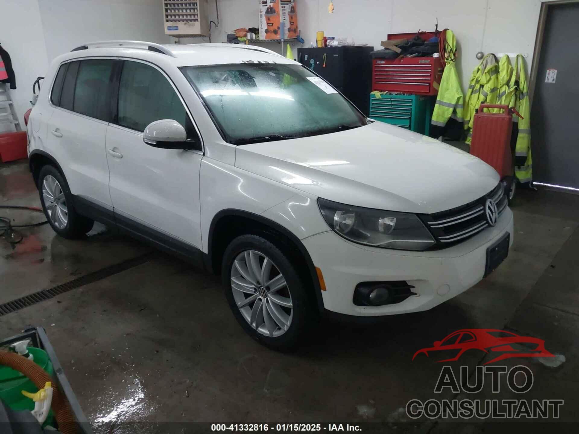 VOLKSWAGEN TIGUAN 2012 - WVGAV7AX1CW601988