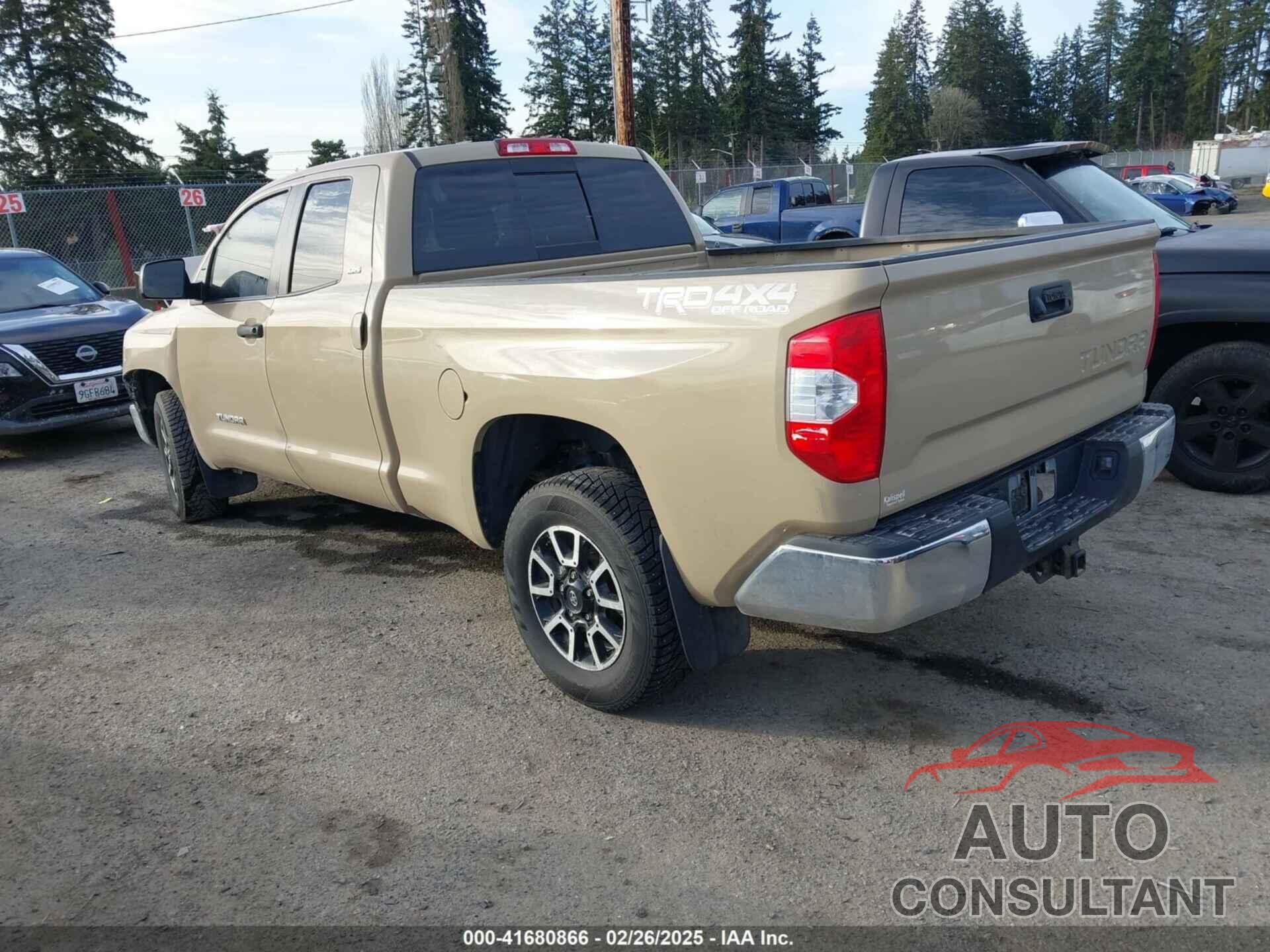 TOYOTA TUNDRA 2017 - 5TFUM5F11HX069429