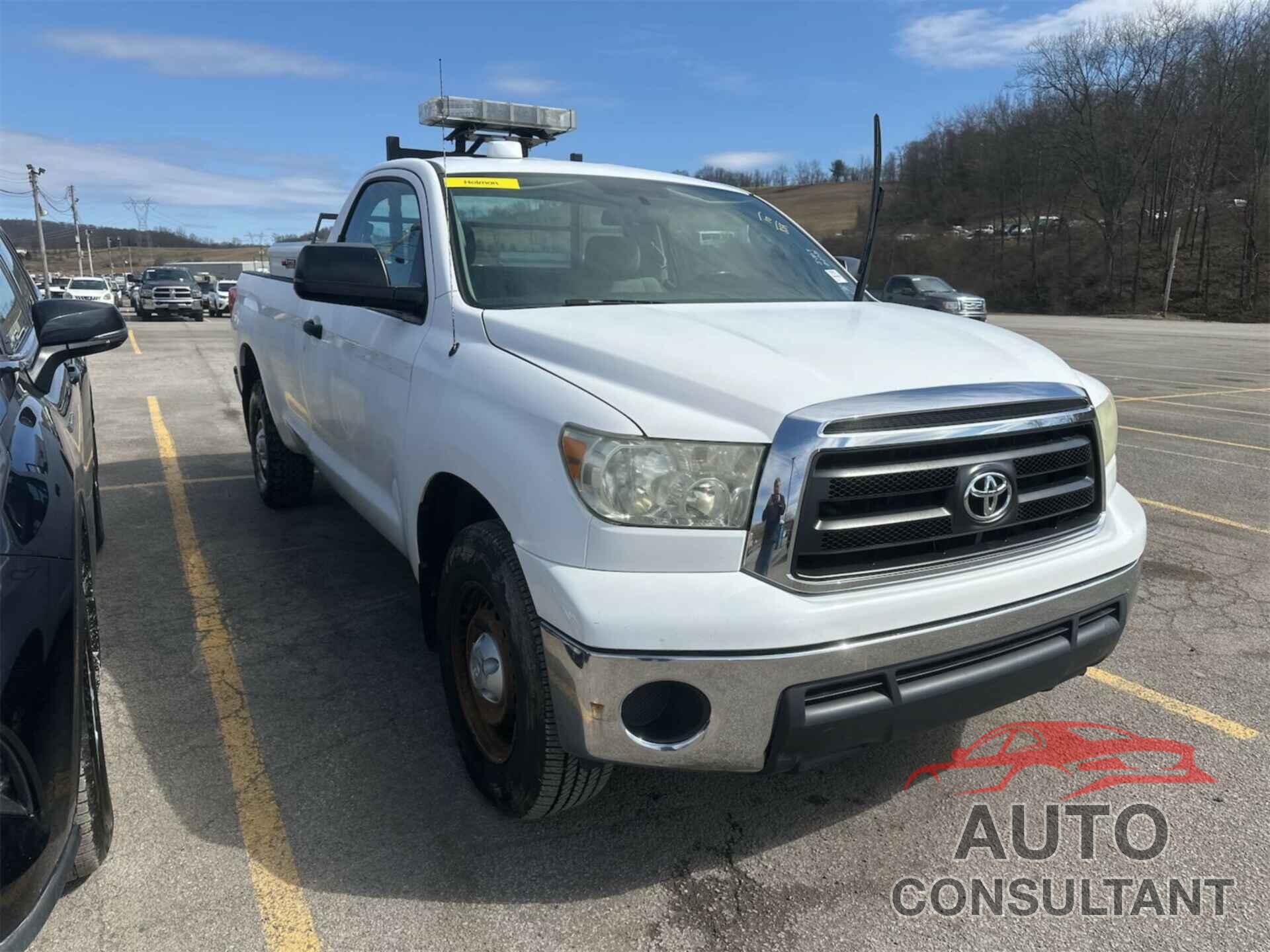 TOYOTA TUNDRA 2010 - 5TFMM5F14AX007755