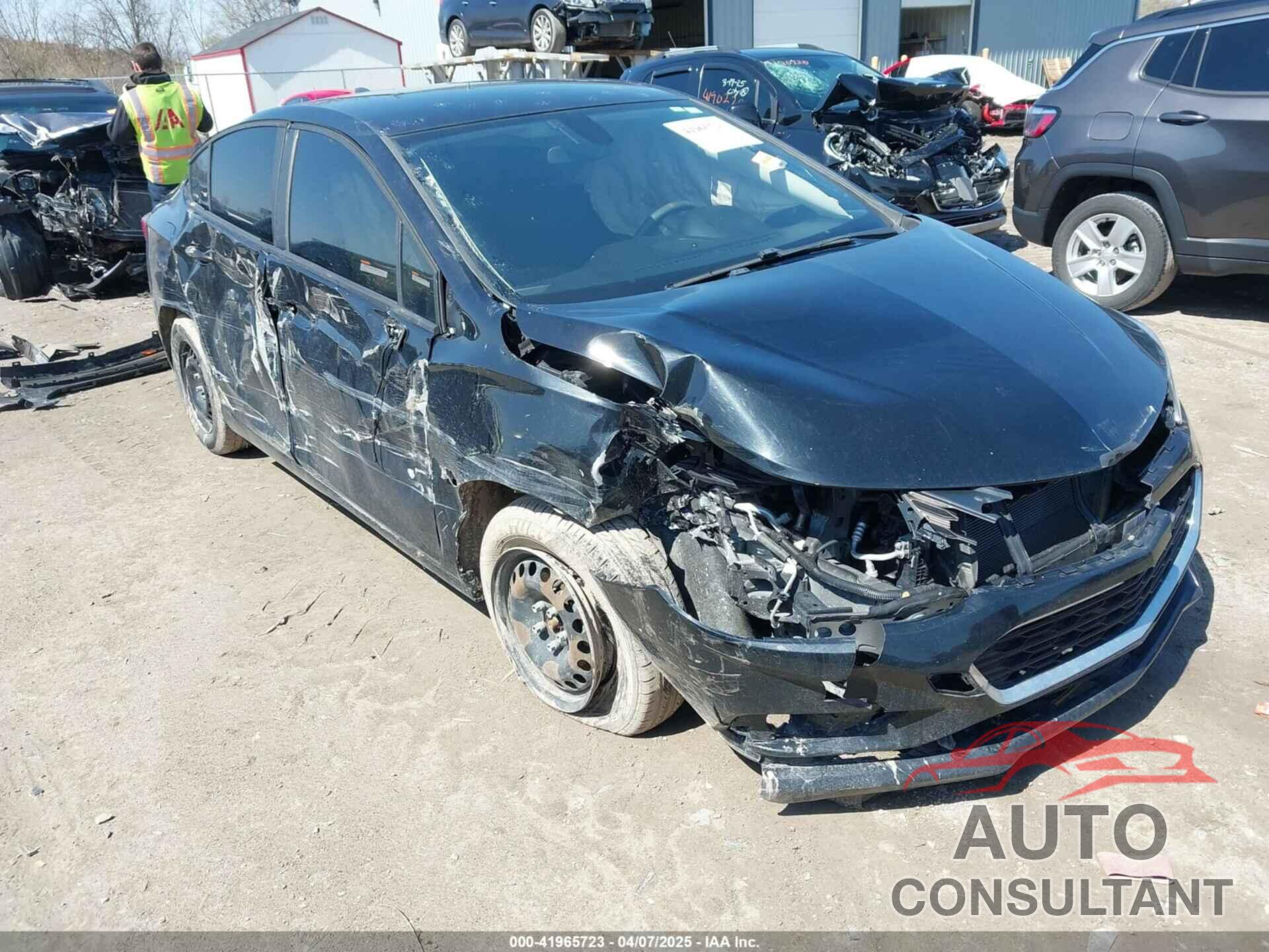 CHEVROLET CRUZE 2018 - 1G1BC5SM4J7229277