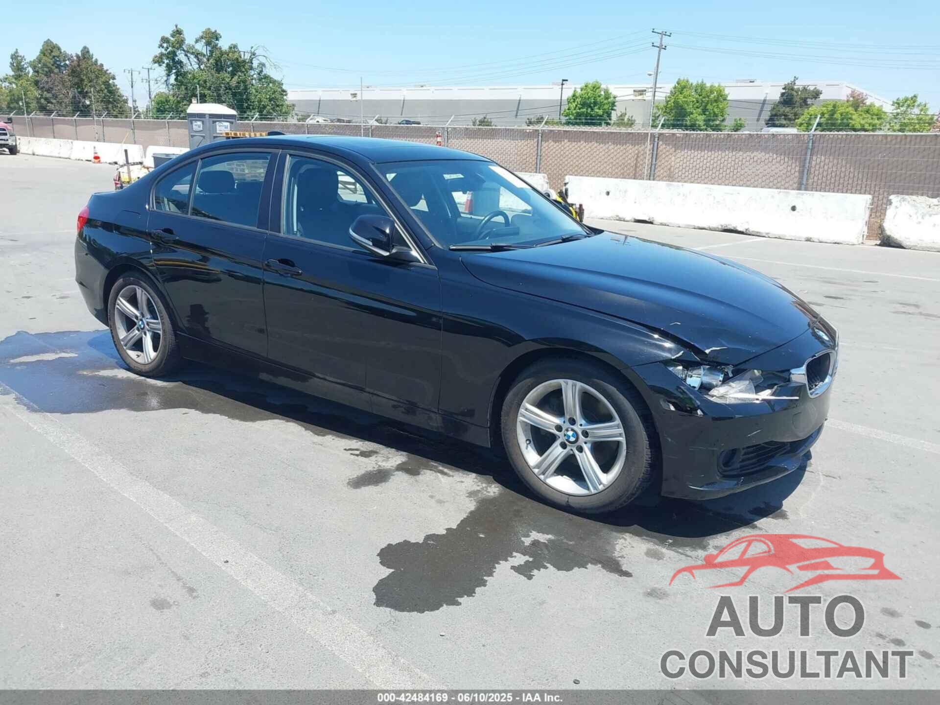 BMW 328I 2013 - WBA3C1C5XDF440969