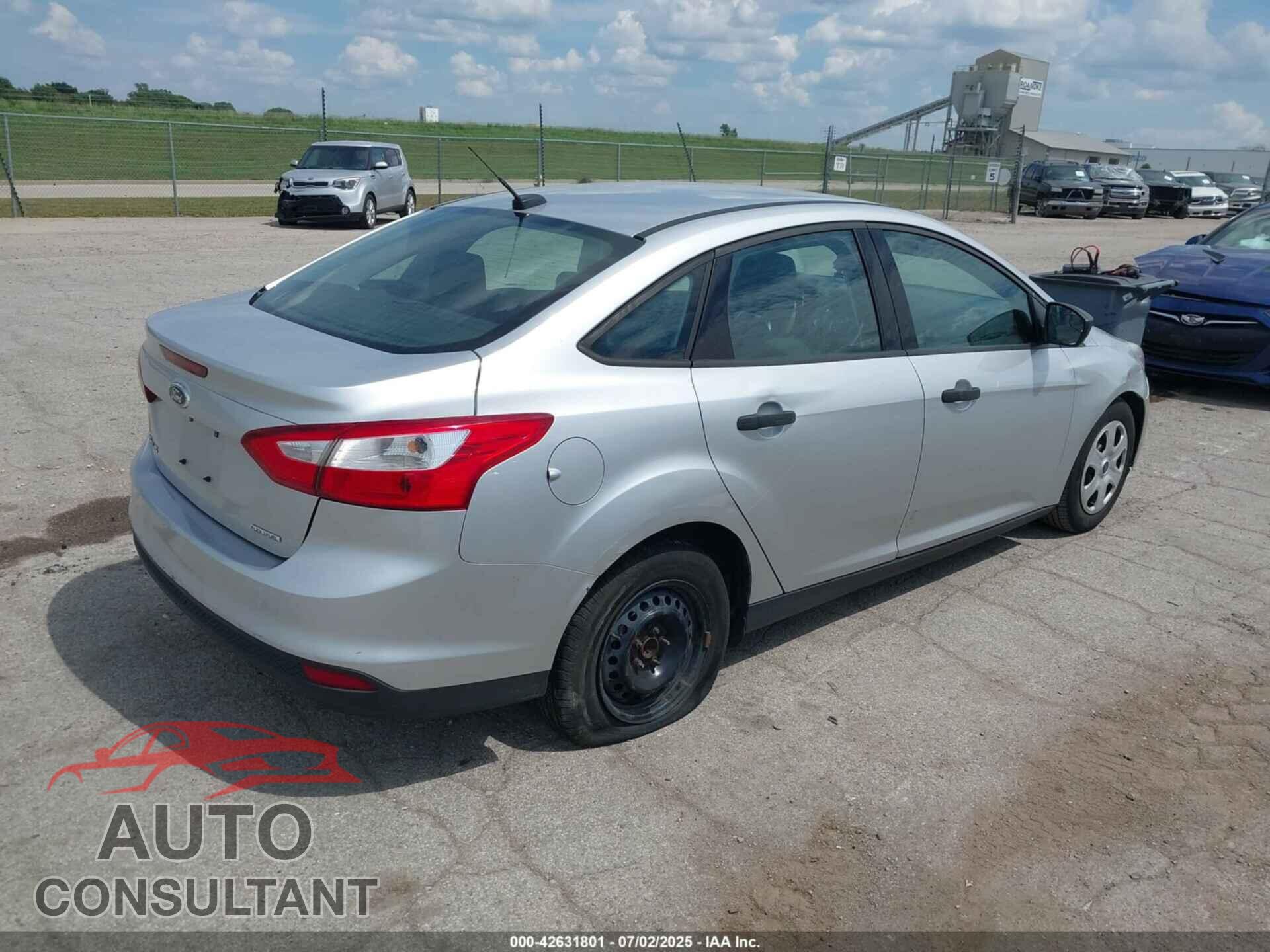 FORD FOCUS 2013 - 1FADP3E22DL130154