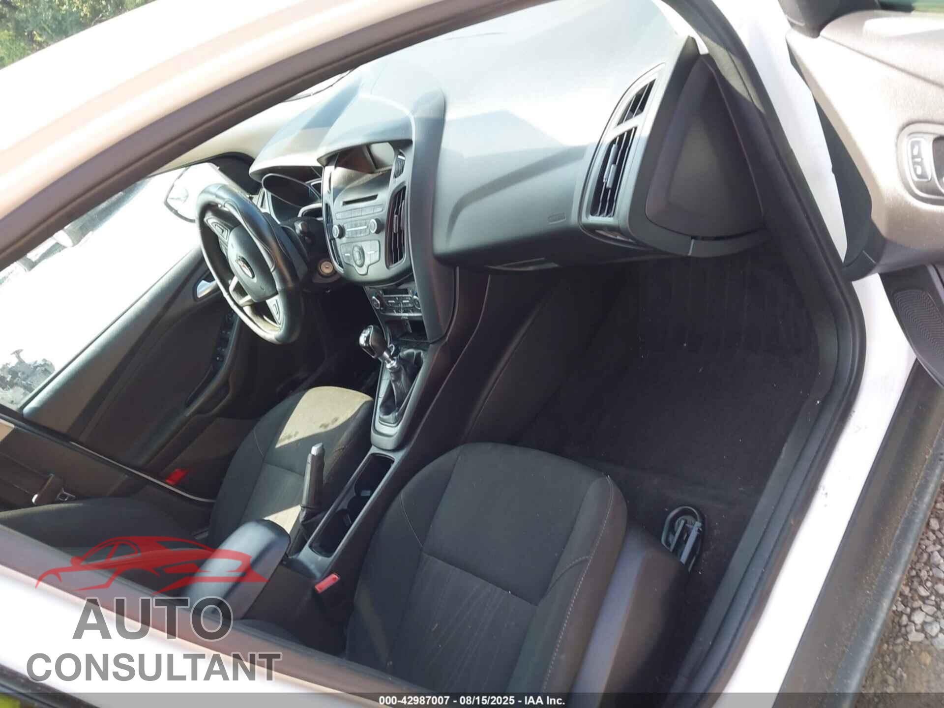 FORD FOCUS 2017 - 1FADP3FE7HL289315