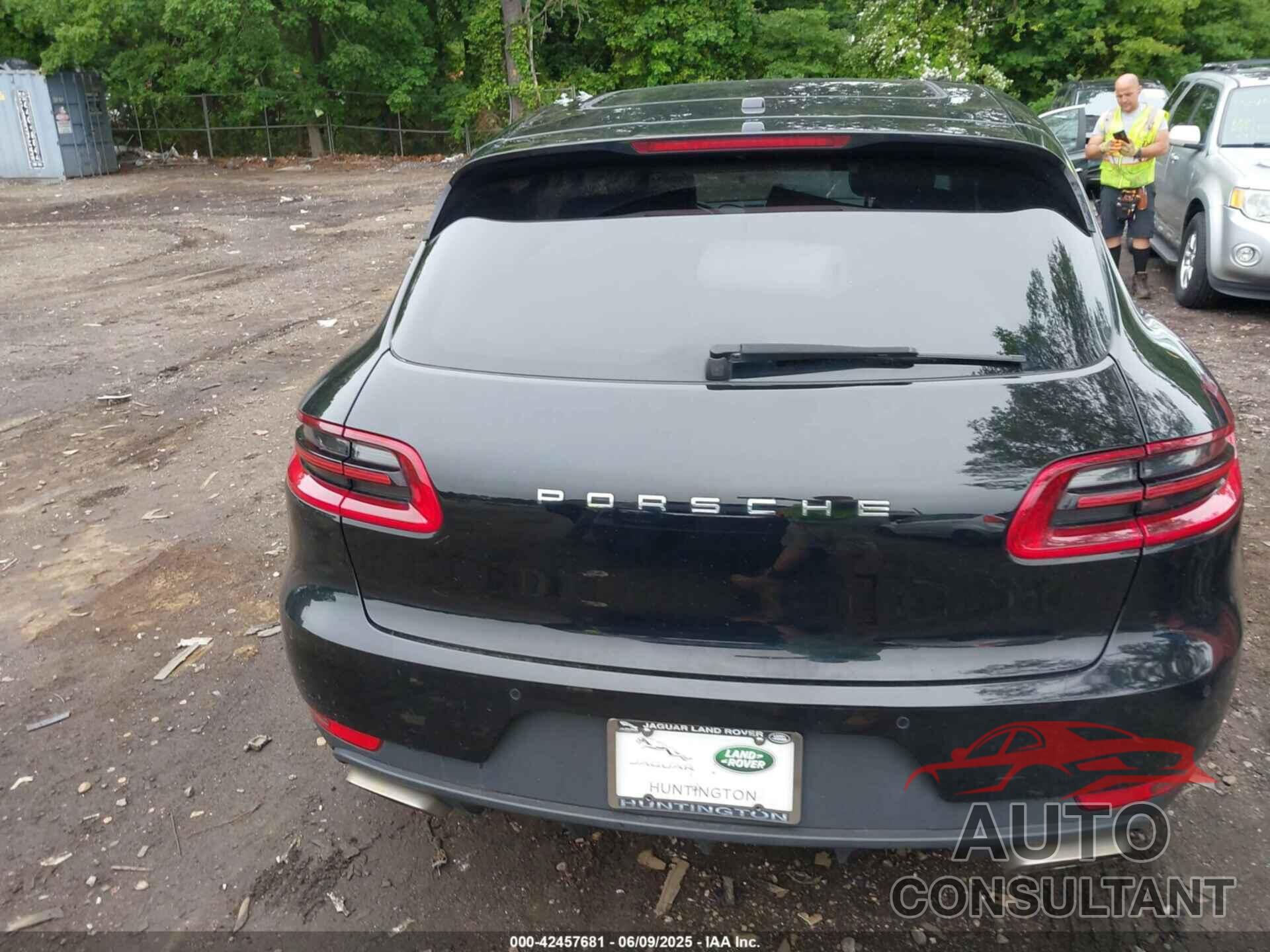 PORSCHE MACAN 2018 - WP1AA2A50JLB07619