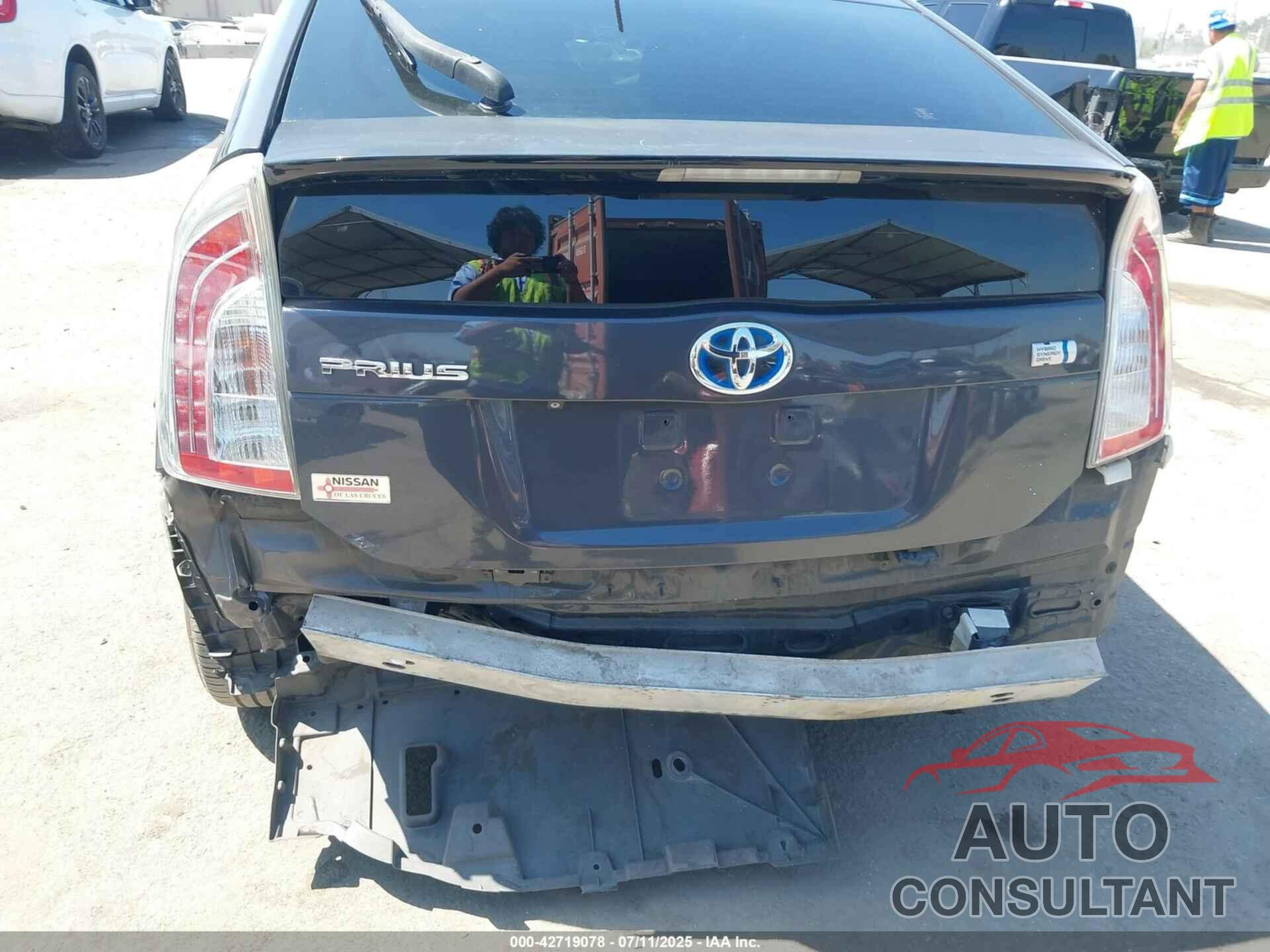 TOYOTA PRIUS 2015 - JTDKN3DU2F0424782