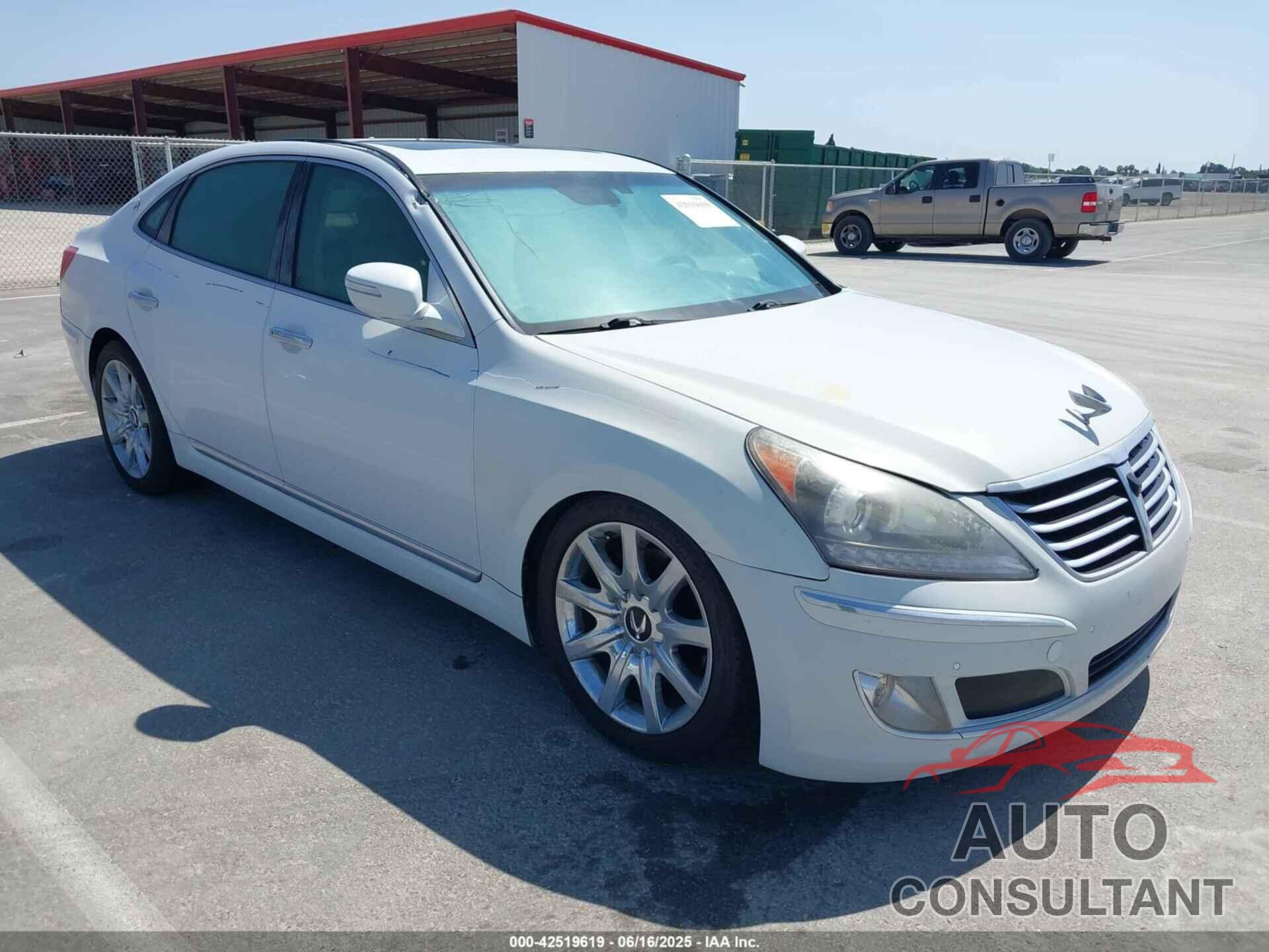 HYUNDAI EQUUS 2011 - KMHGH4JF1BU035607