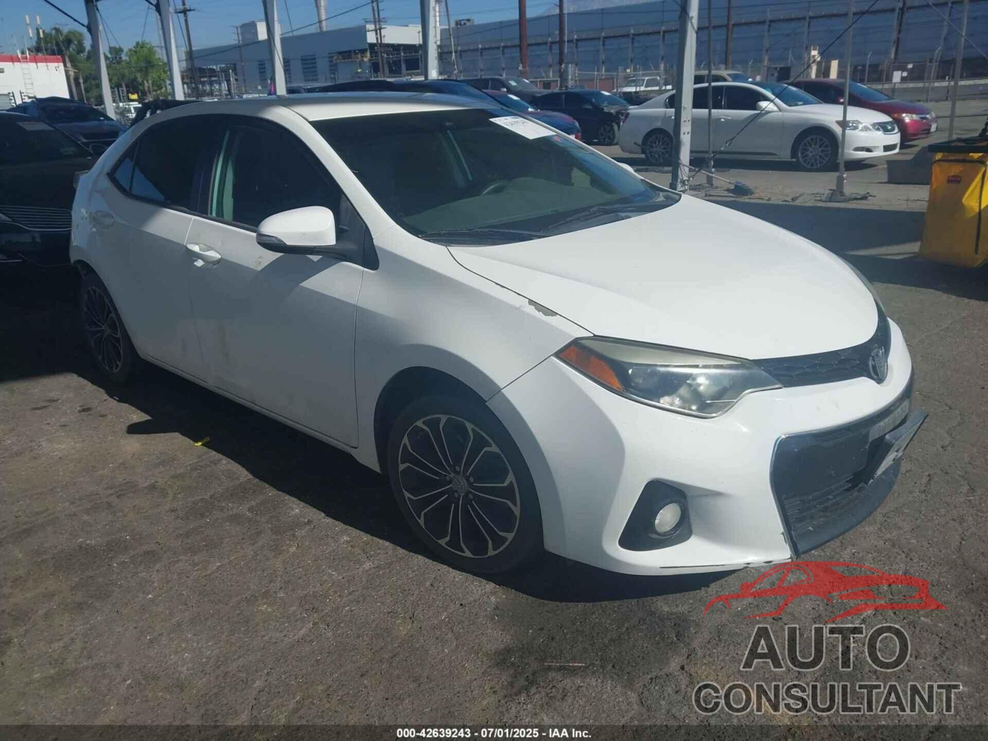 TOYOTA COROLLA 2015 - 5YFBURHE8FP364828