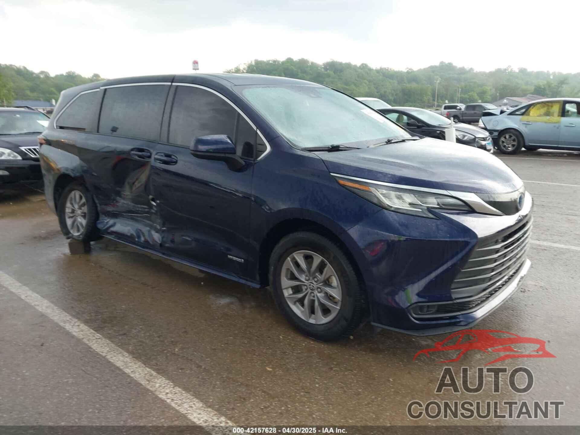 TOYOTA SIENNA 2021 - 5TDKRKEC8MS066277
