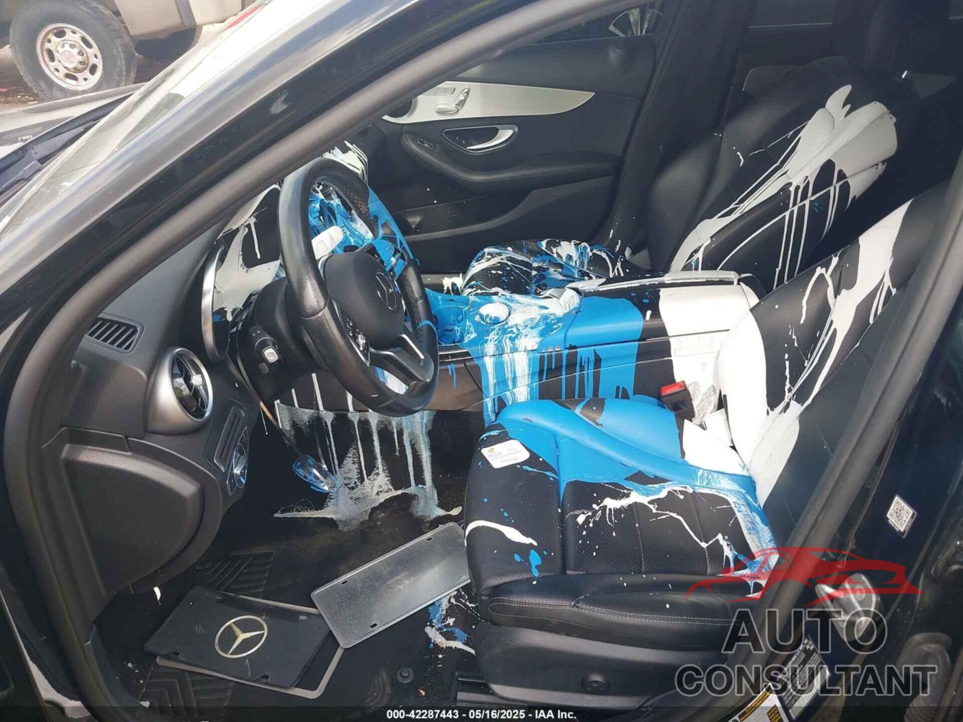 MERCEDES-BENZ C 300 2020 - 55SWF8DB9LU325172