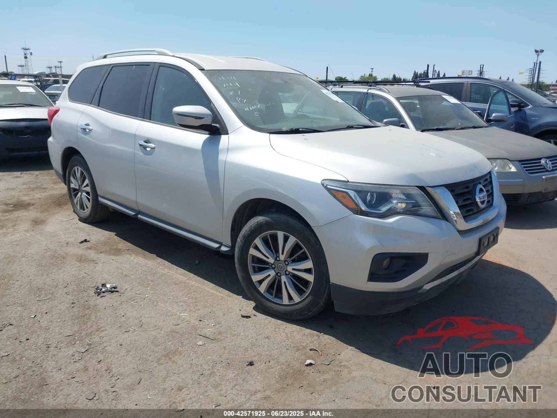 NISSAN PATHFINDER 2019 - 5N1DR2MN1KC624928