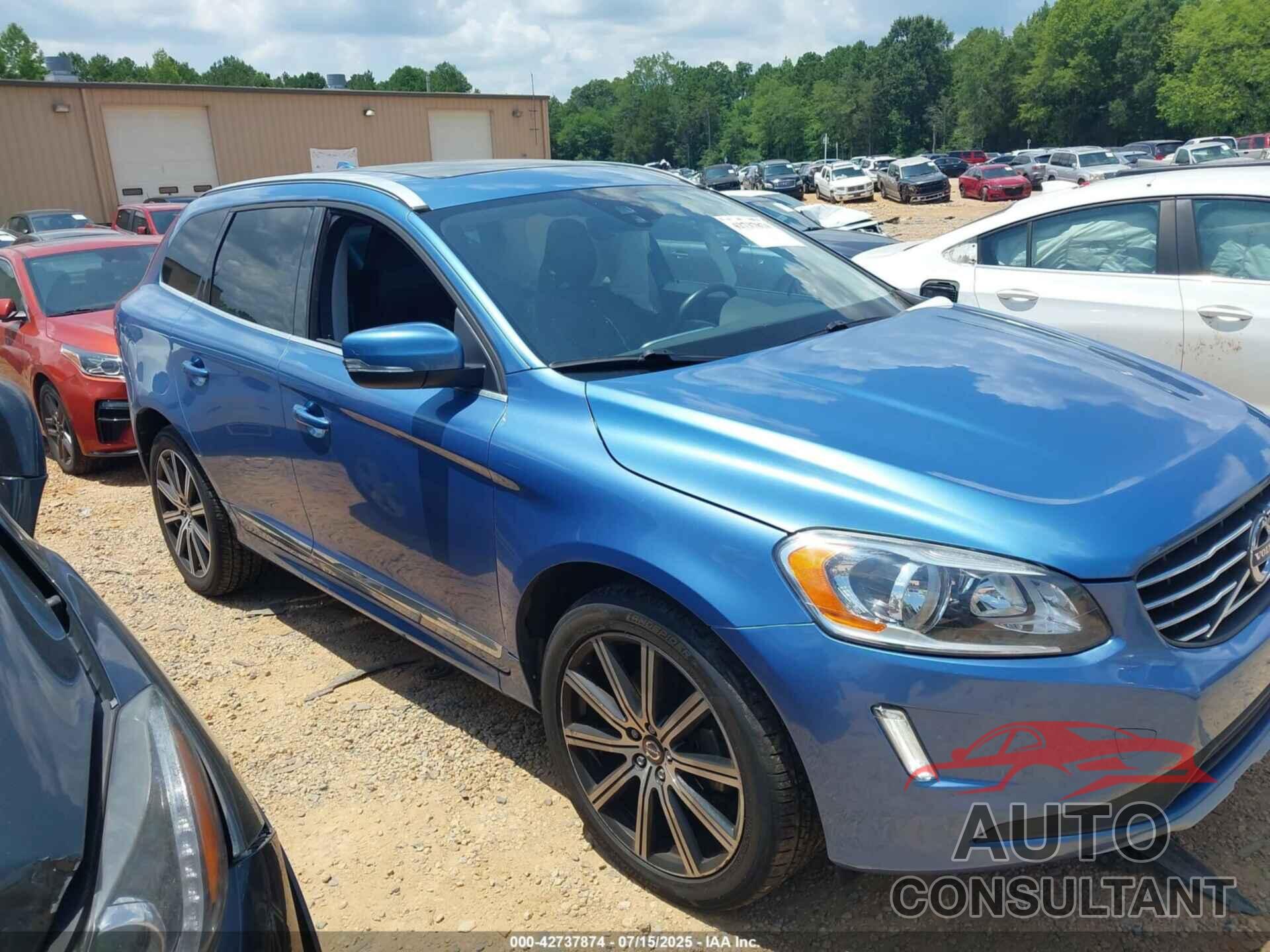 VOLVO XC60 2017 - YV449MRUXH2134516
