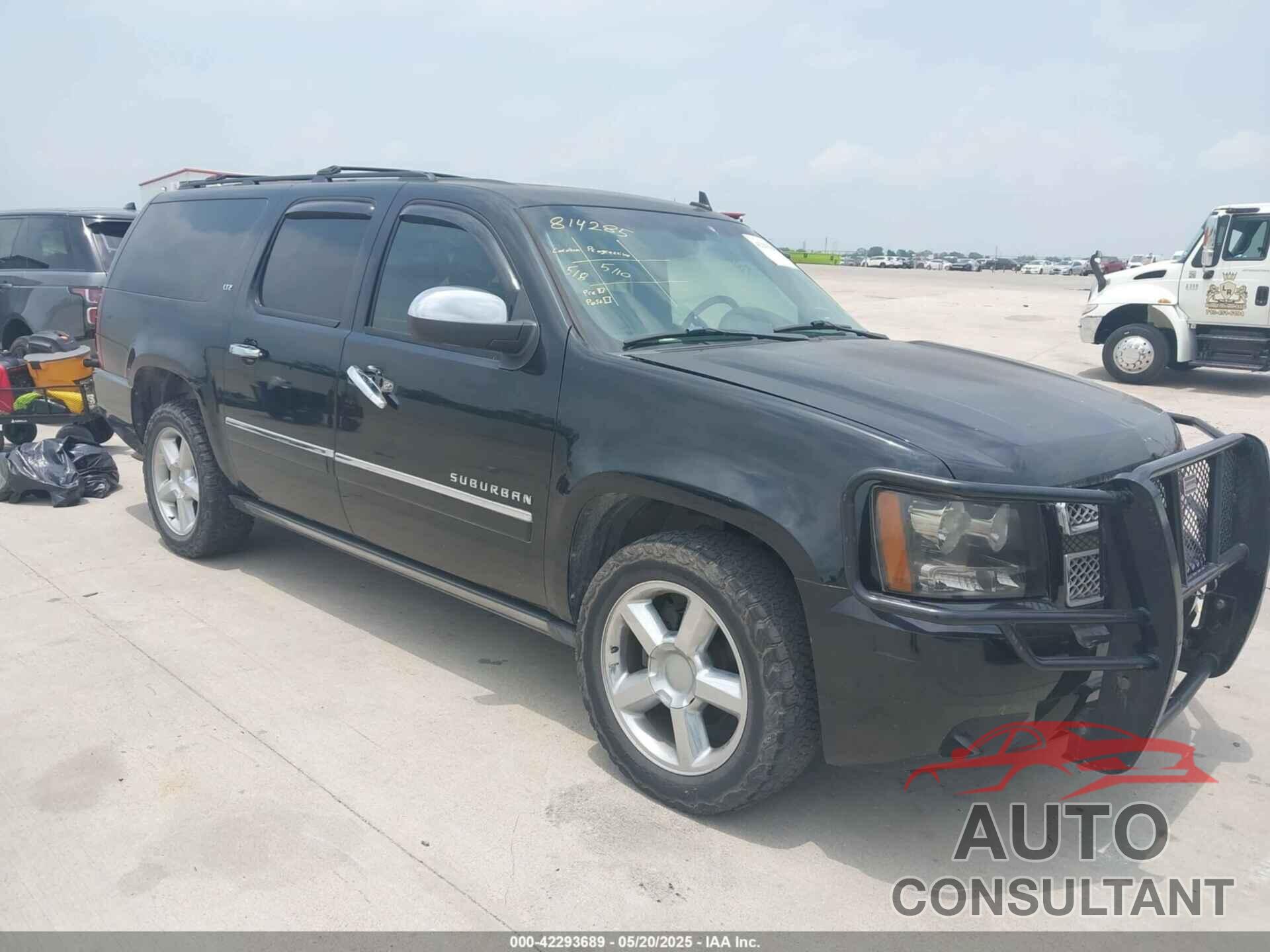 CHEVROLET SUBURBAN 1500 2011 - 1GNSCKE0XBR193350