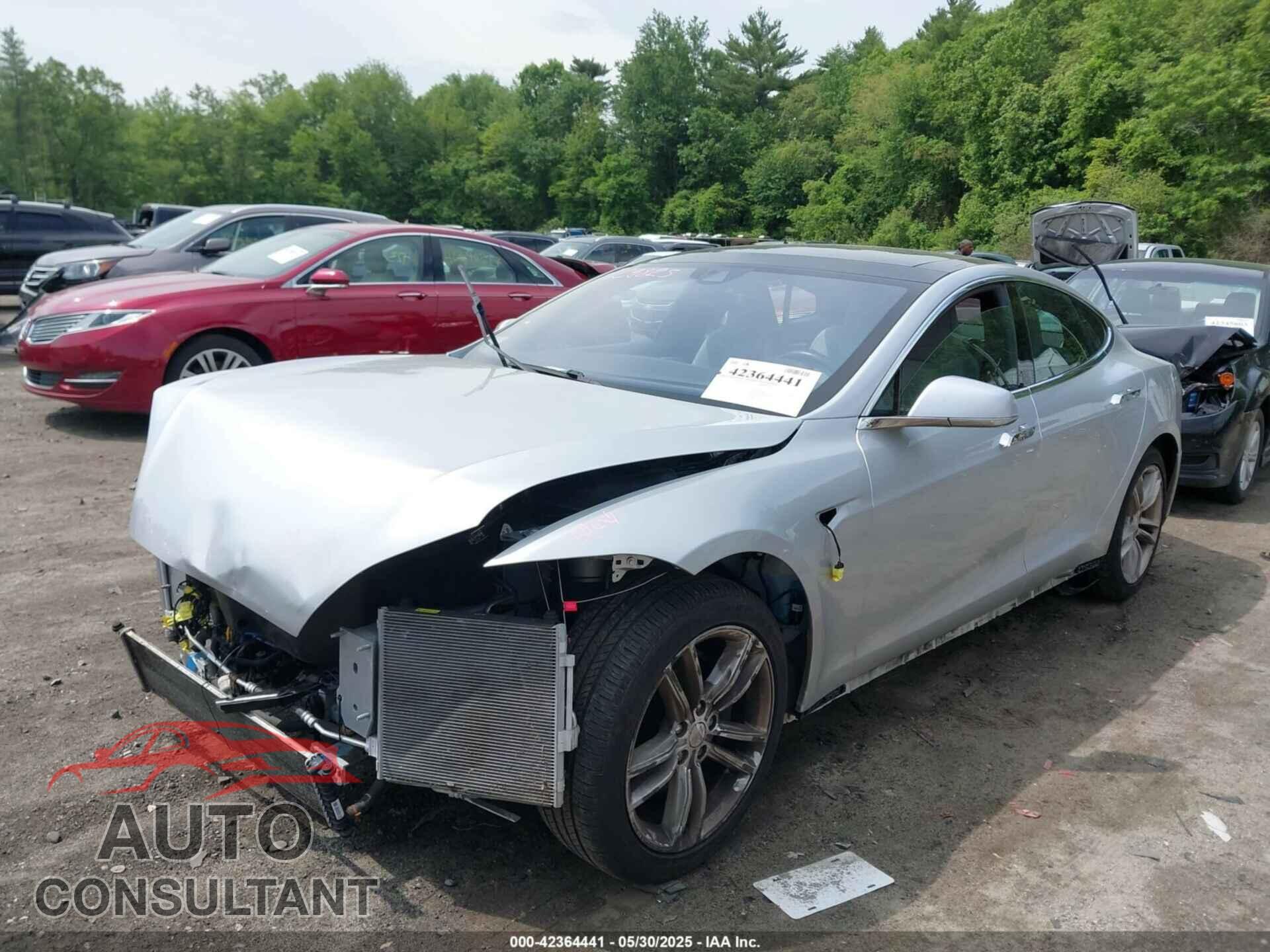 TESLA MODEL S 2015 - 5YJSA1E22FF116770