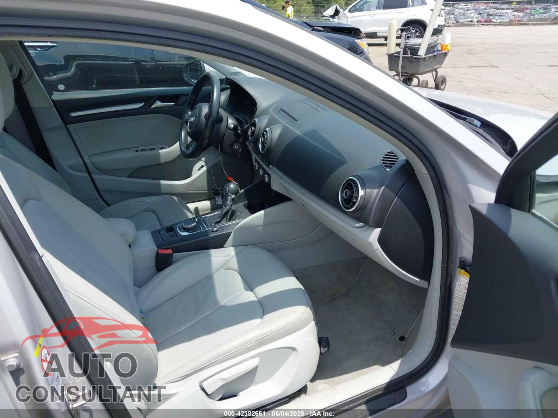 AUDI A3 2015 - WAUACGFF3F1014930