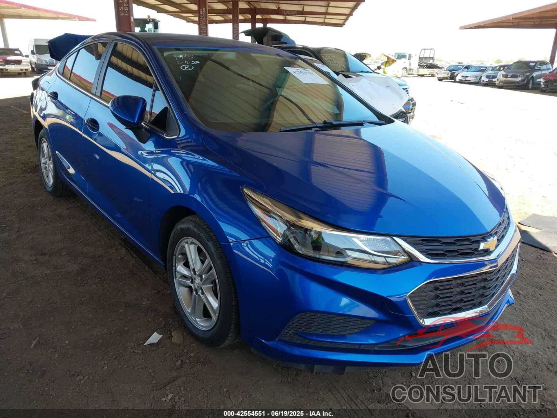 CHEVROLET CRUZE 2017 - 1G1BE5SM3H7235978