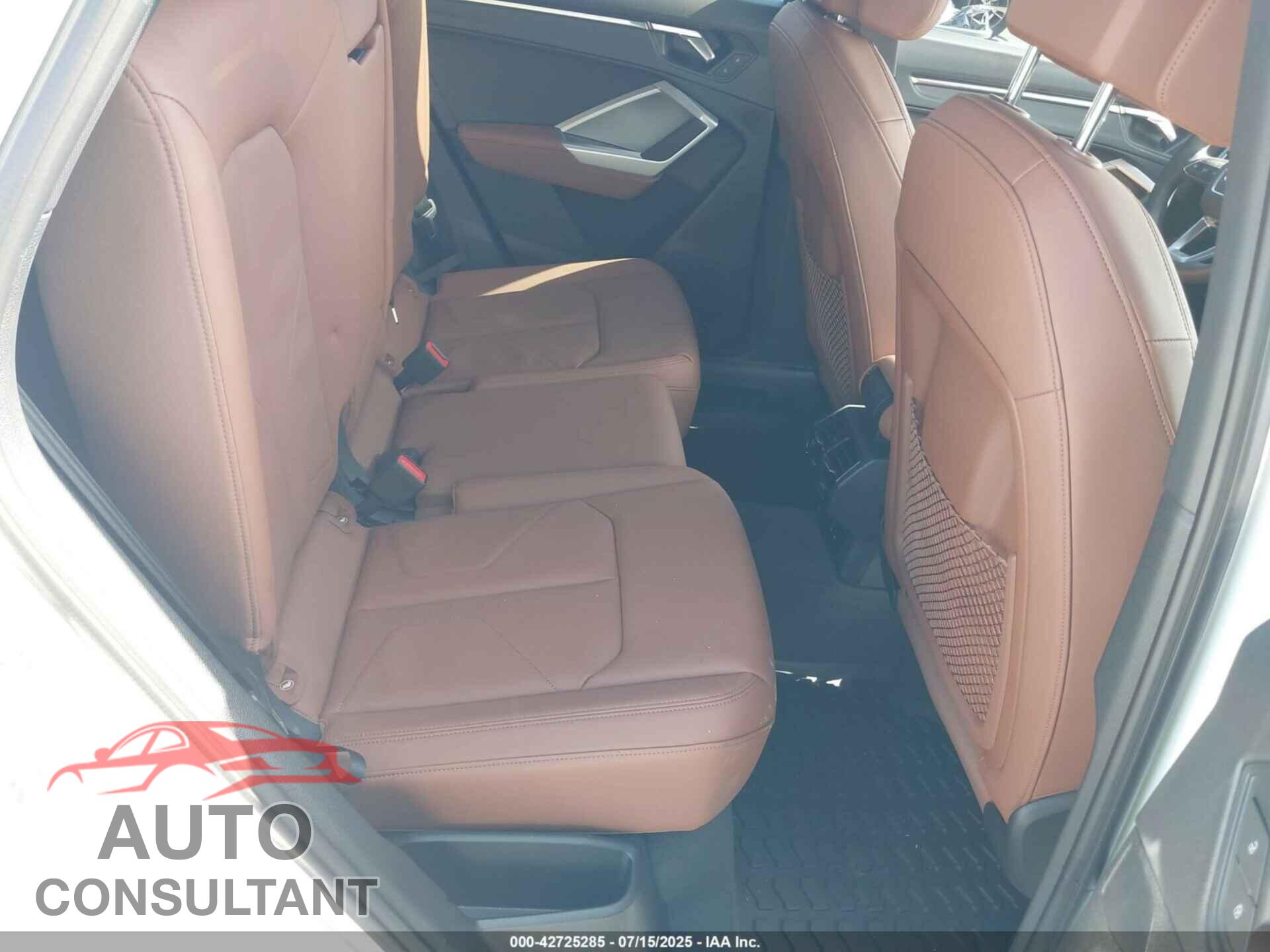 AUDI Q3 2025 - WA1EECF37S1032090