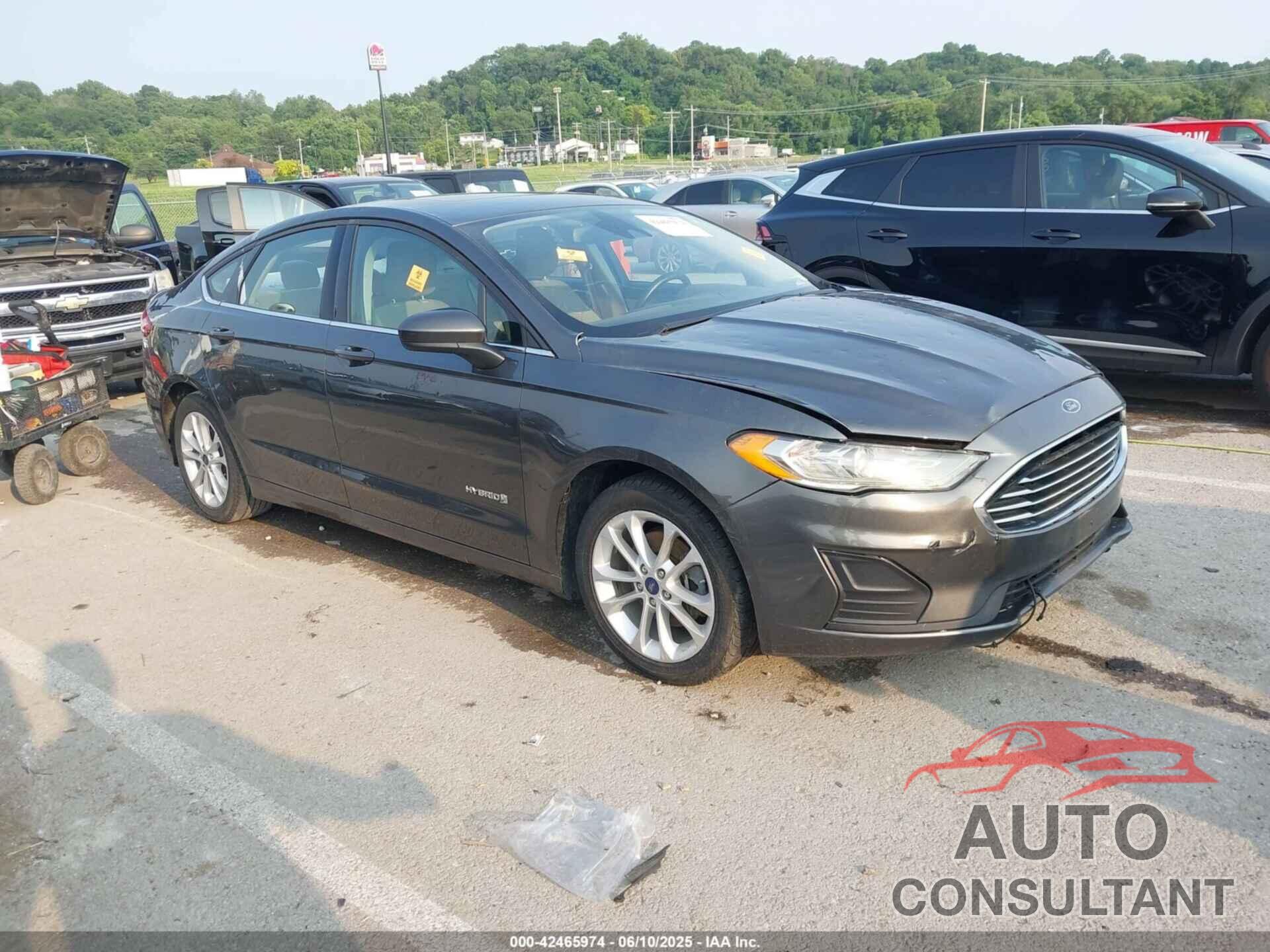 FORD FUSION HYBRID 2019 - 3FA6P0LU9KR262080