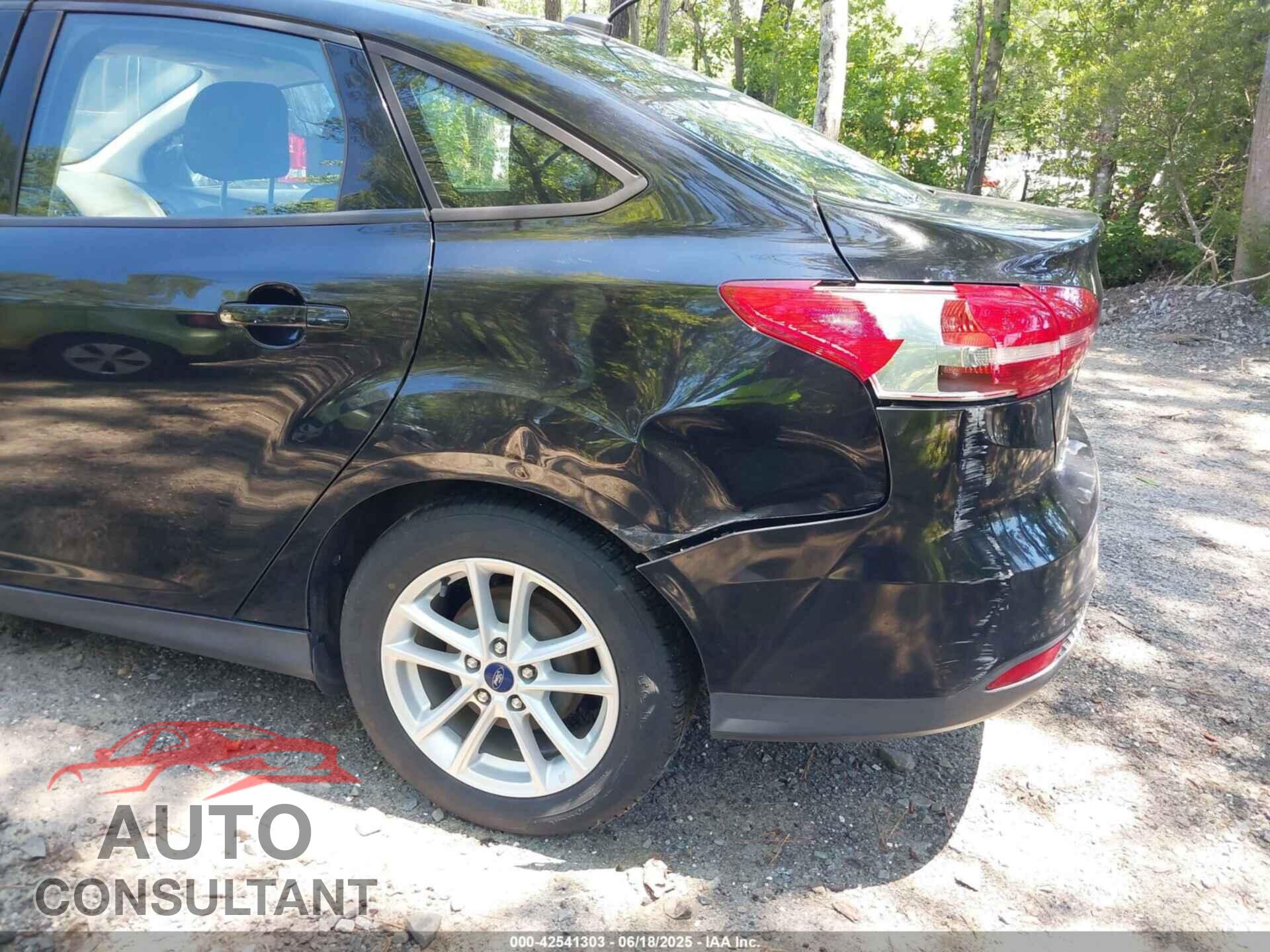 FORD FOCUS 2016 - 1FADP3F28GL286685