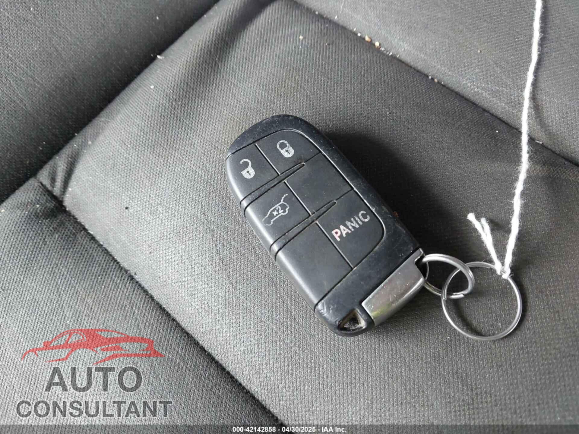 DODGE DURANGO 2018 - 1C4RDJAG0JC496432