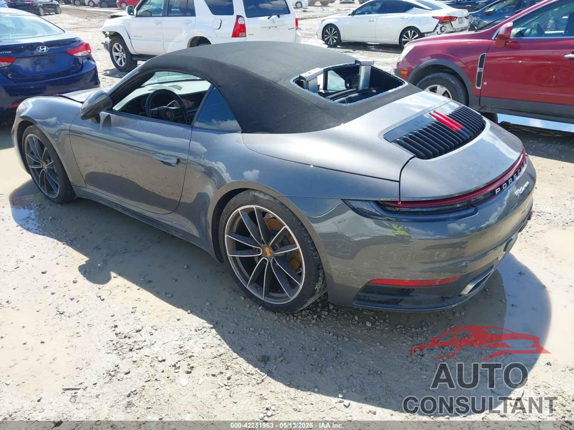 PORSCHE 911 2022 - WP0CA2A98NS236295