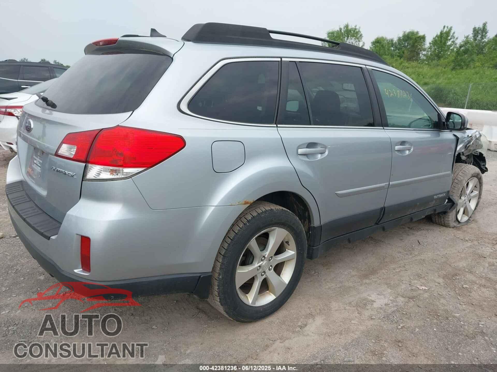 SUBARU OUTBACK 2013 - 4S4BRCLC8D3288324
