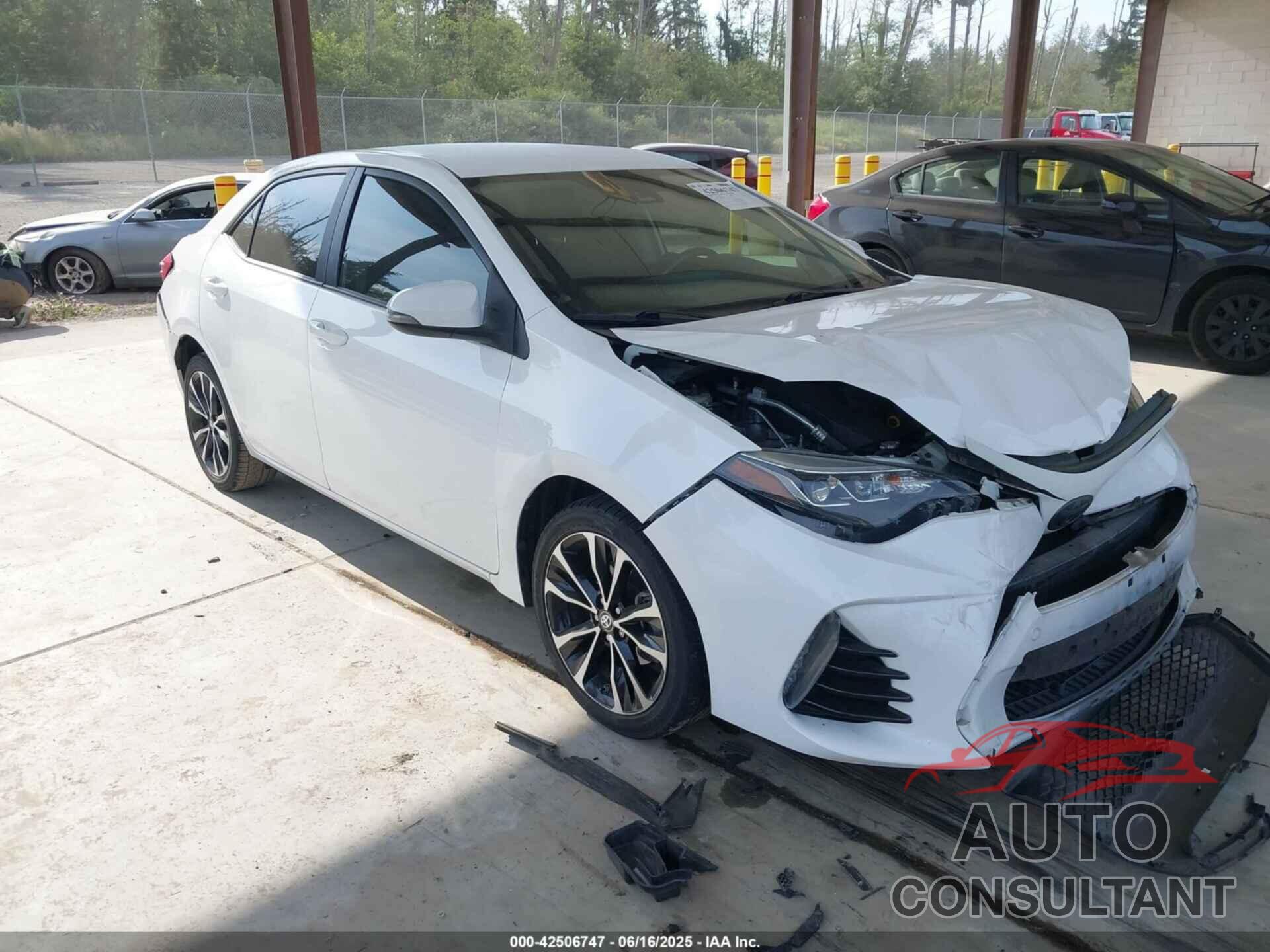 TOYOTA COROLLA 2018 - 2T1BURHEXJC101068