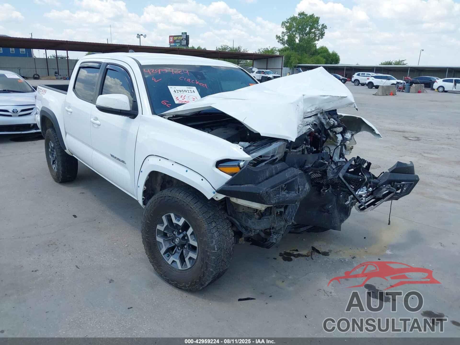 TOYOTA TACOMA 2023 - 3TMCZ5AN7PM638537