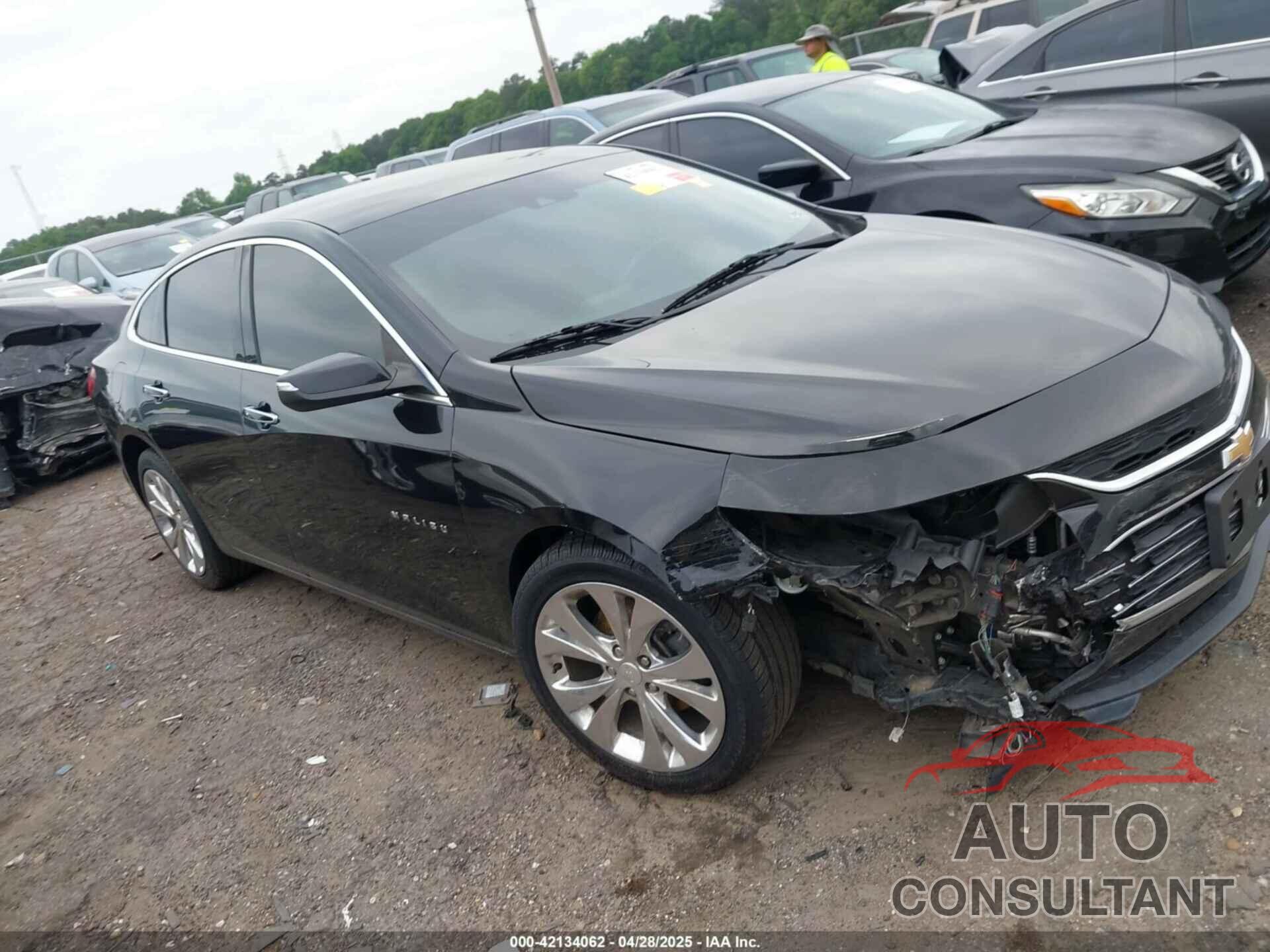 CHEVROLET MALIBU 2018 - 1G1ZE5SX4JF221527