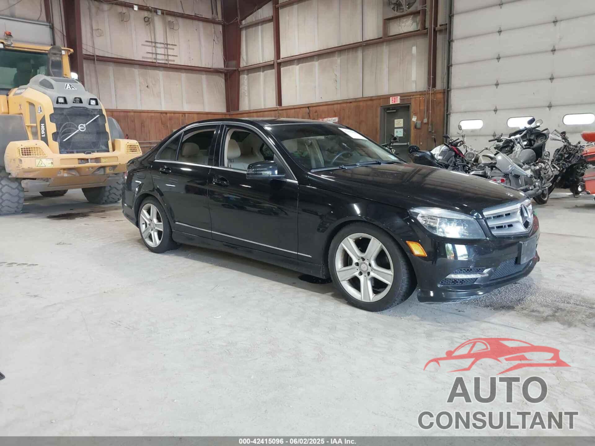 MERCEDES-BENZ C 300 2011 - WDDGF8BB8BR134687