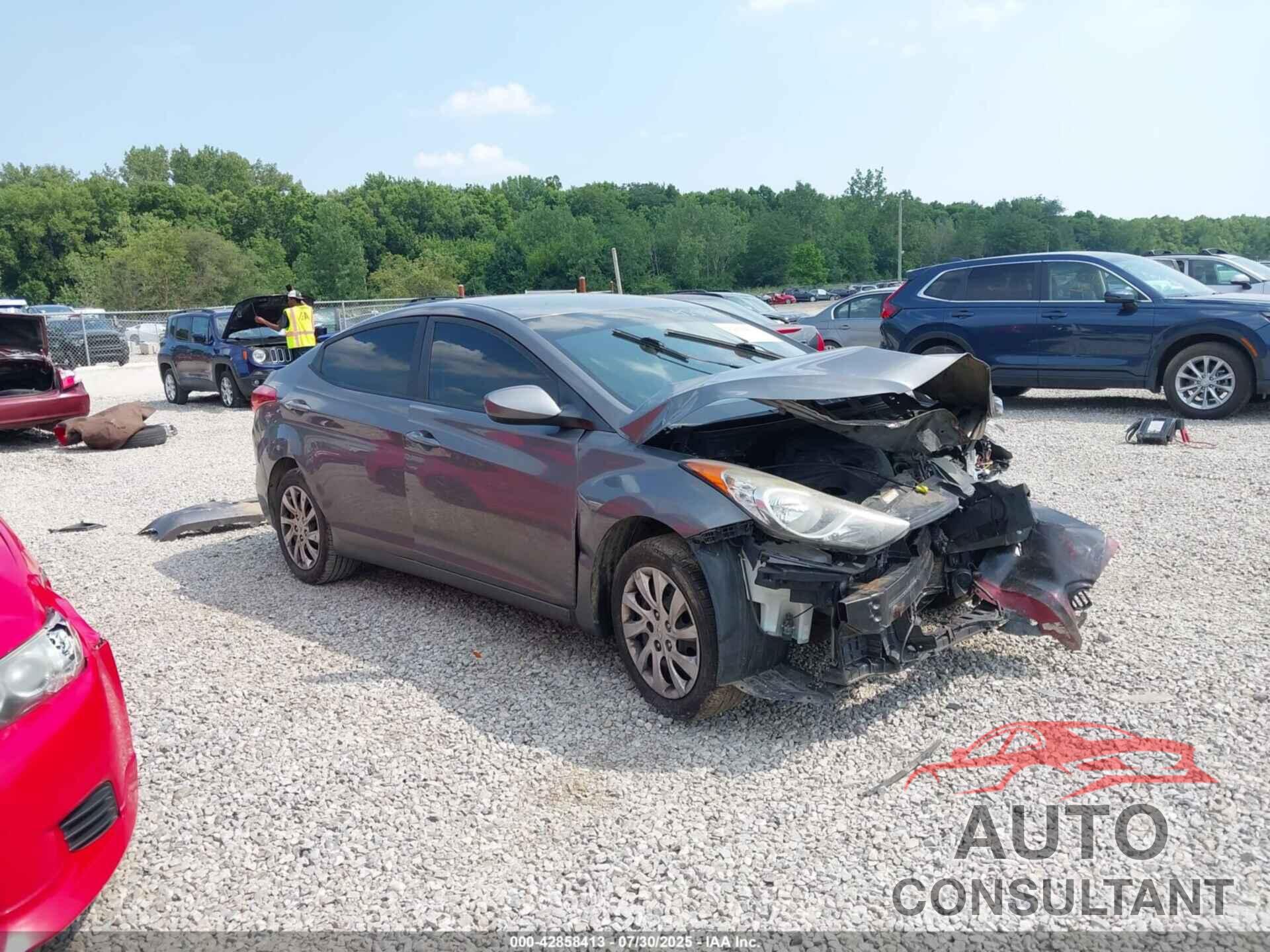 HYUNDAI ELANTRA 2012 - 5NPDH4AE2CH142675