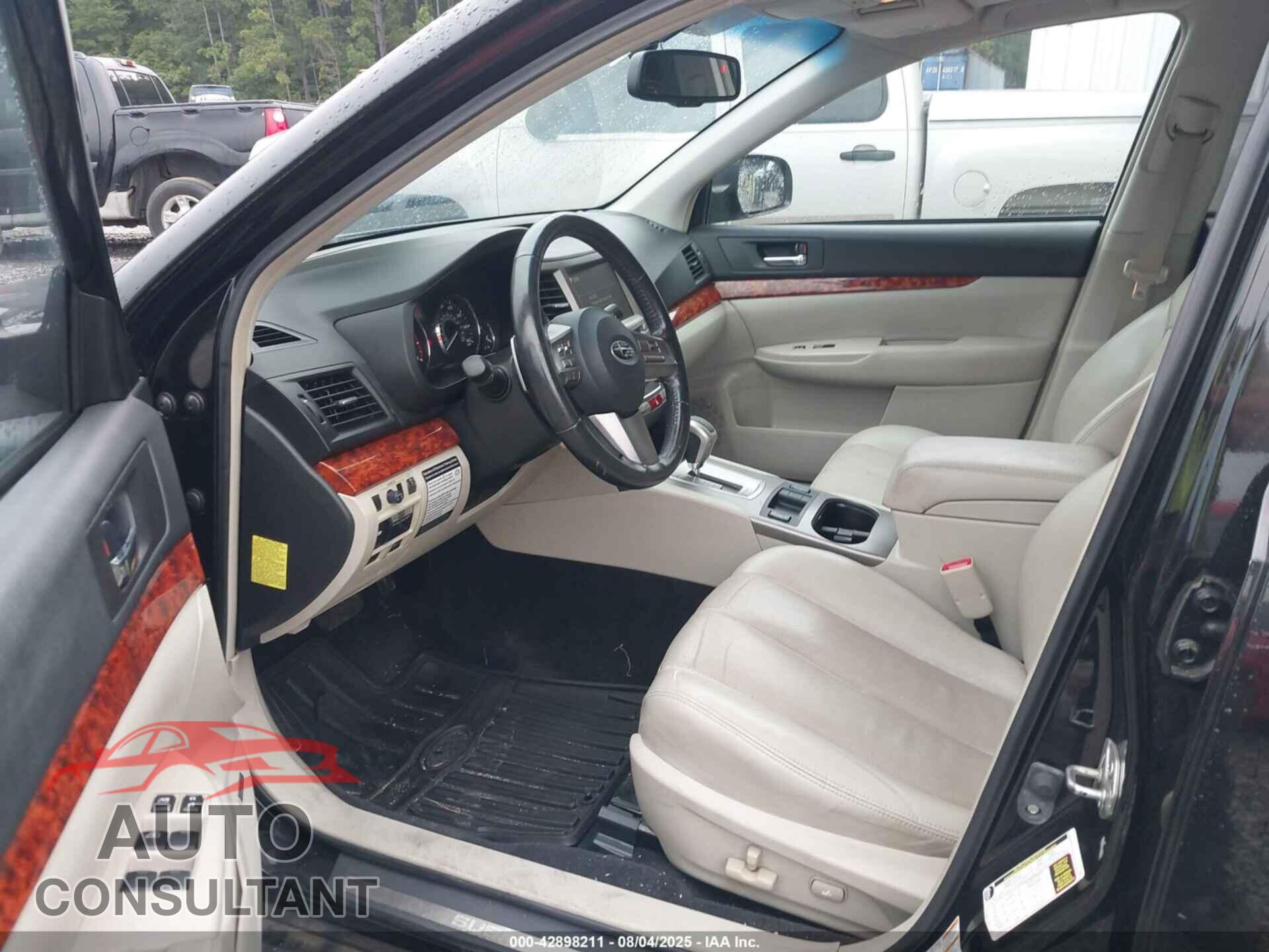 SUBARU OUTBACK 2010 - 4S4BRDLC7A2365613